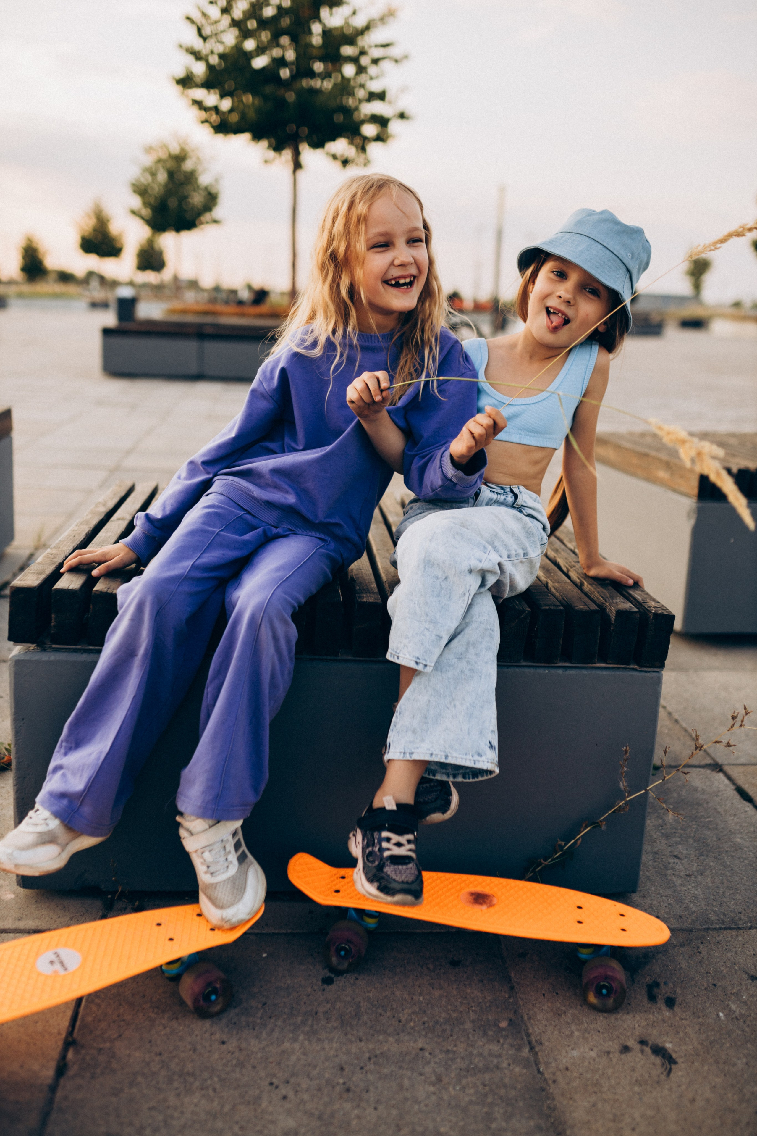 веселая фотосессия для девочек подружек 7 лет