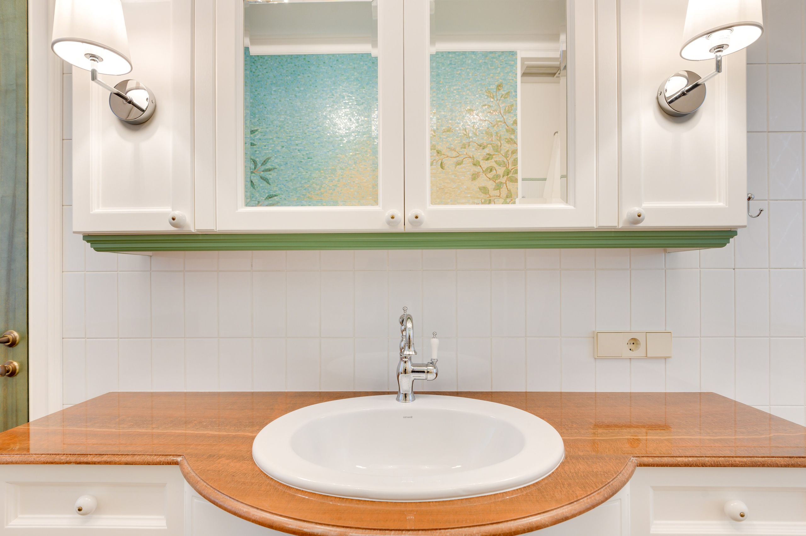 Проспект Мира. Никита Хохловский фото и видео продакшн