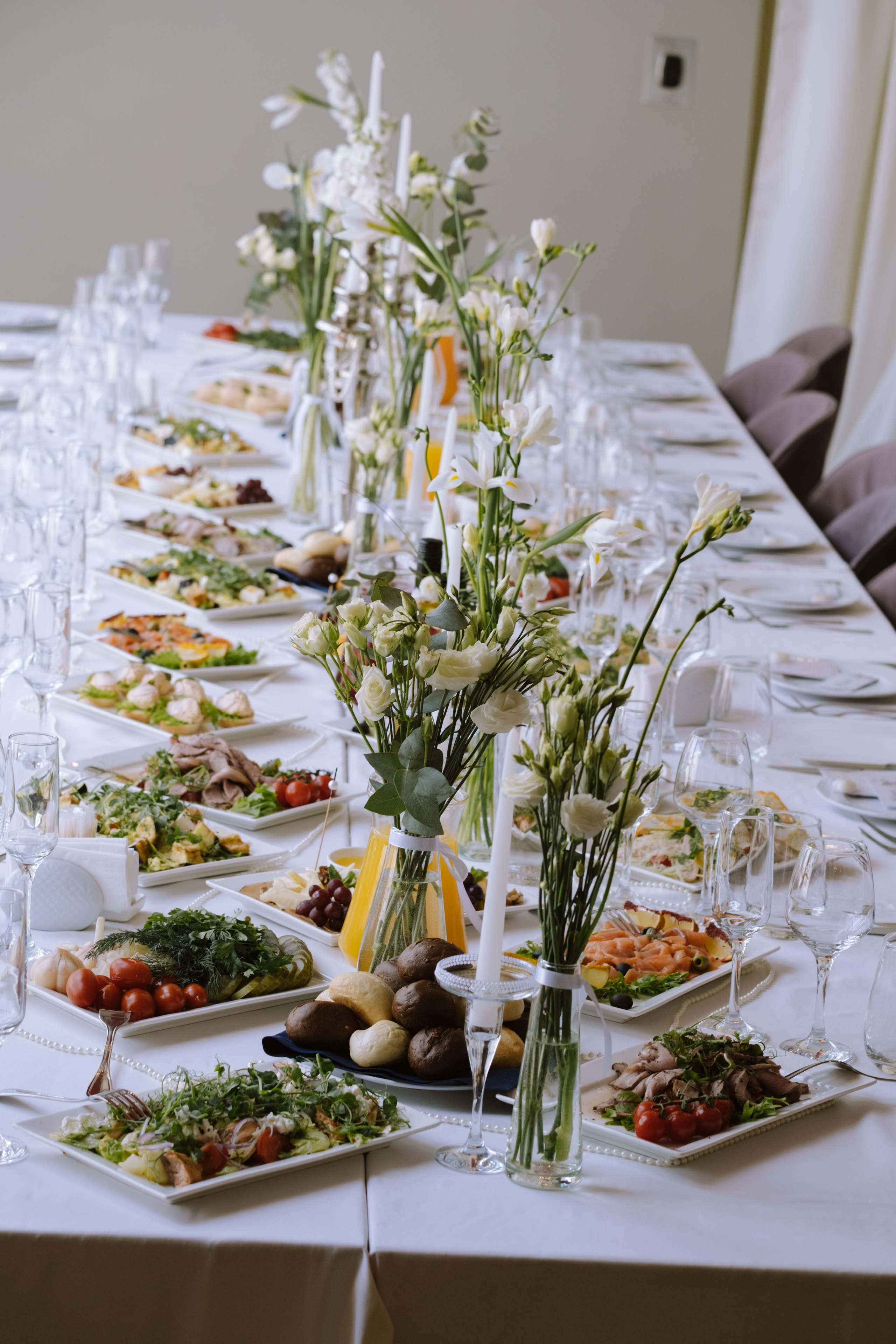 СВАДЕБНЫЙ БАНКЕТ НА ВЛАДИМИРСКОЙ В САНКТ-ПЕТЕРБУРГЕ (КАМЕРНАЯ СВАДЬБА). Профессиональный фотограф, Санкт-Петербург — Виктория Богомолова
