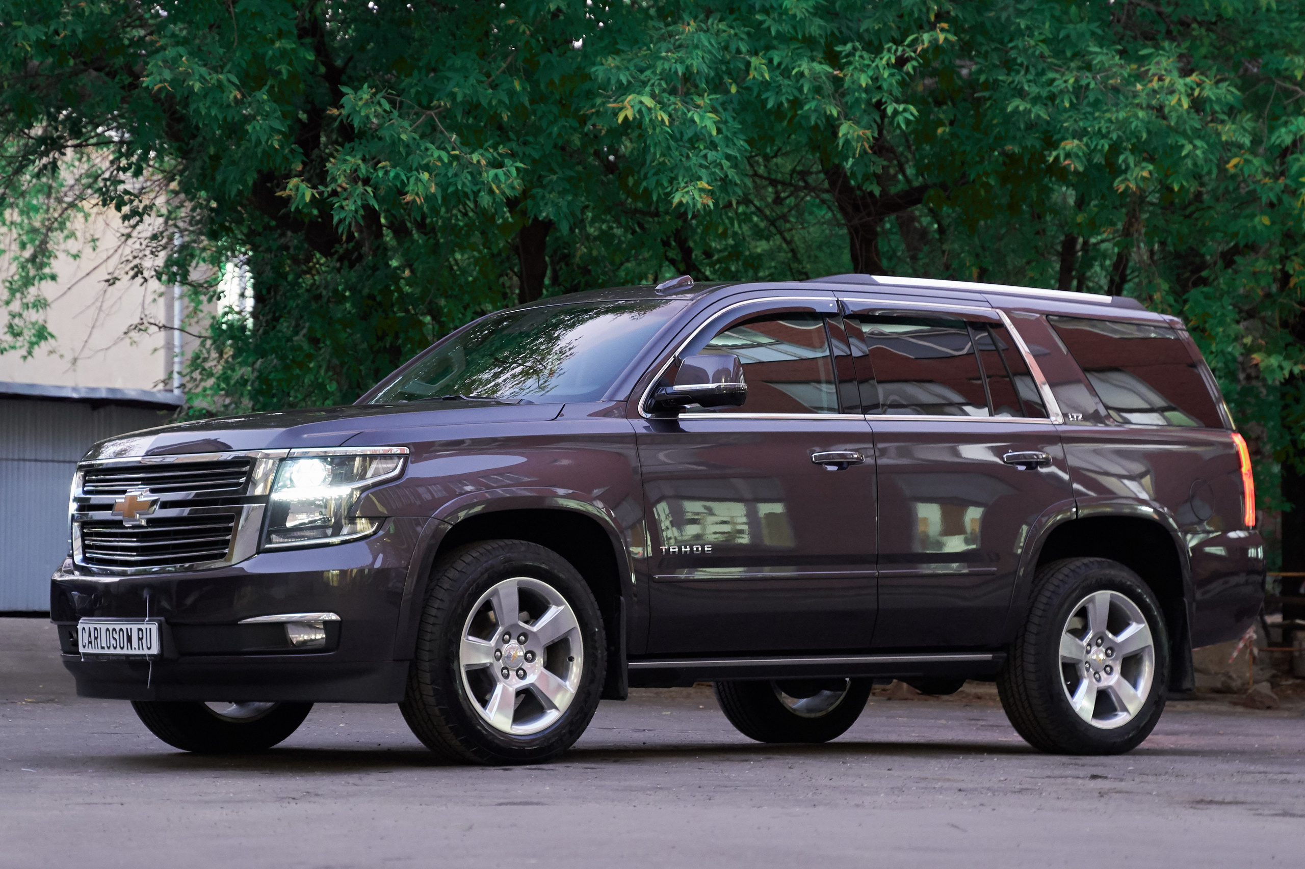 Съемка автомобилей в Москве для бизнеса и личных целей