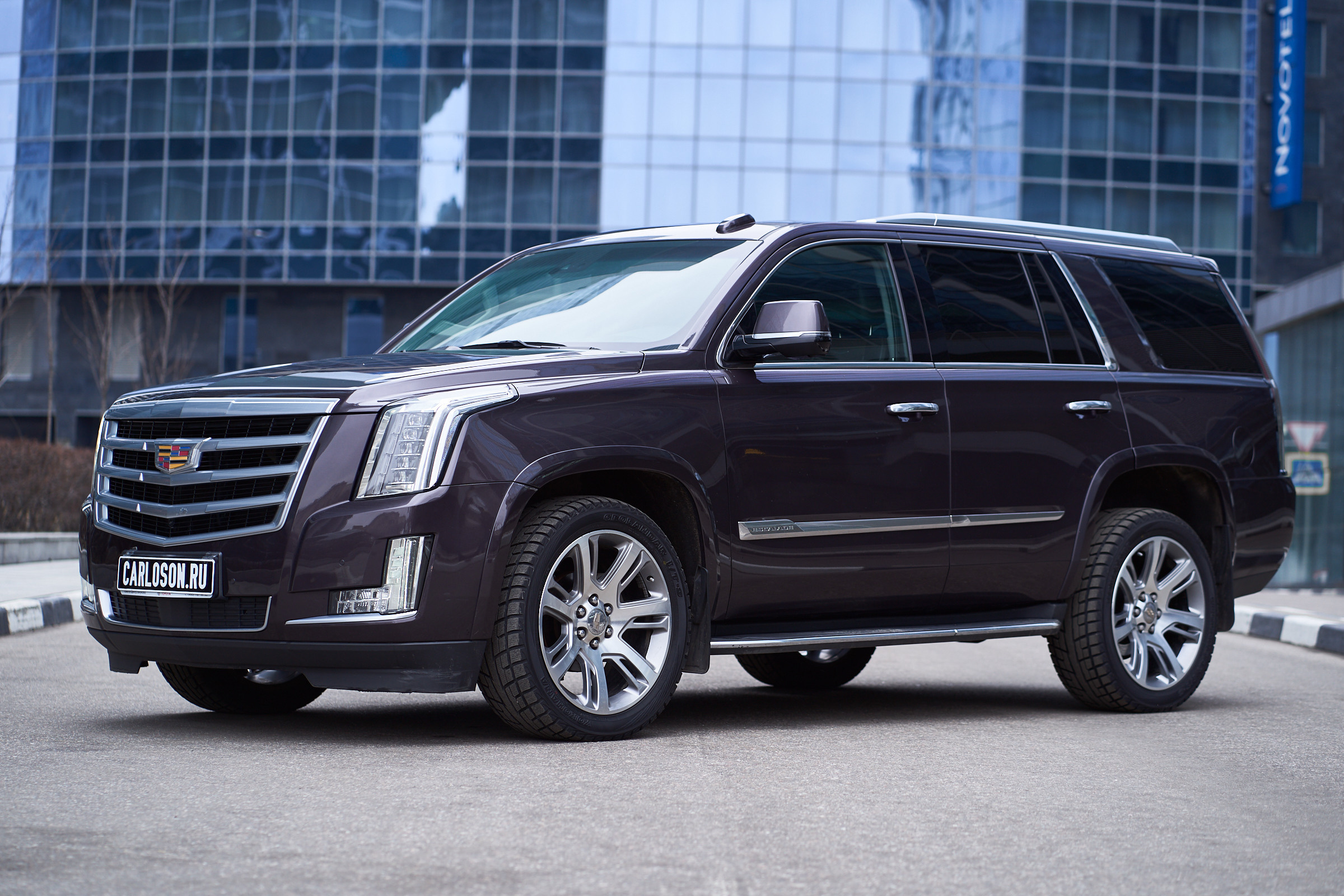 Съемка автомобилей в Москве для бизнеса и личных целей