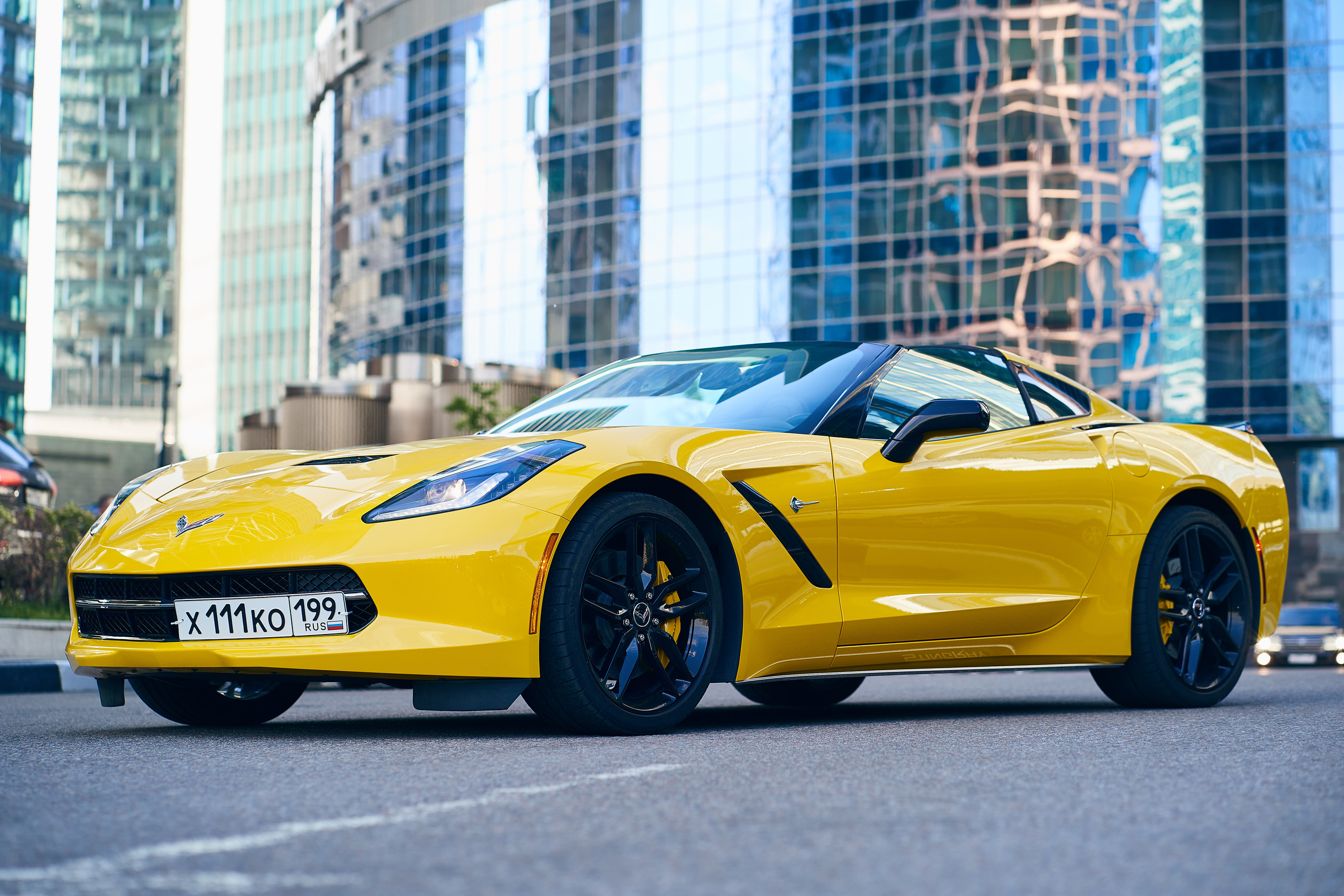 Съемка автомобилей в Москве для бизнеса и личных целей