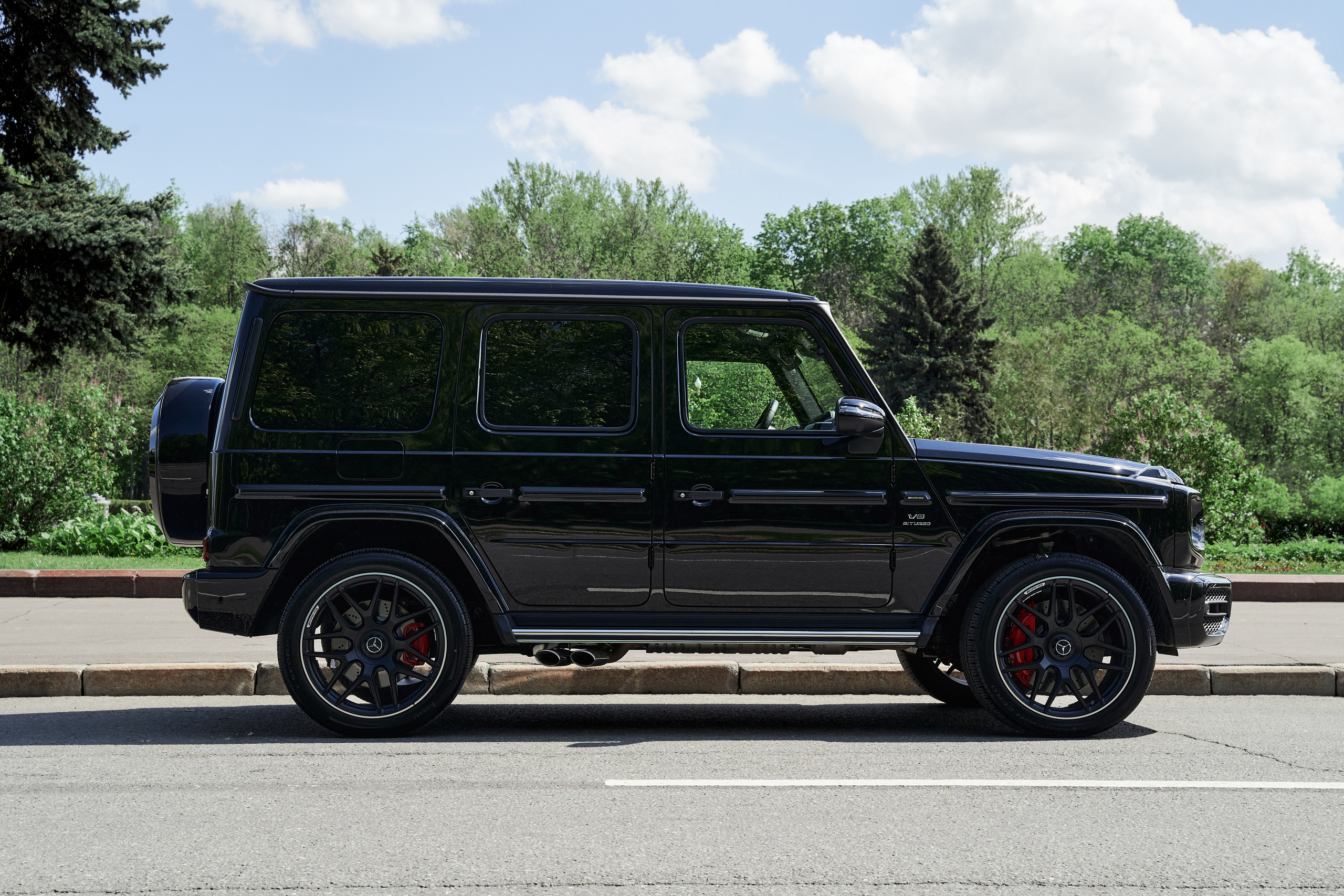 Съемка автомобилей в Москве для бизнеса и личных целей