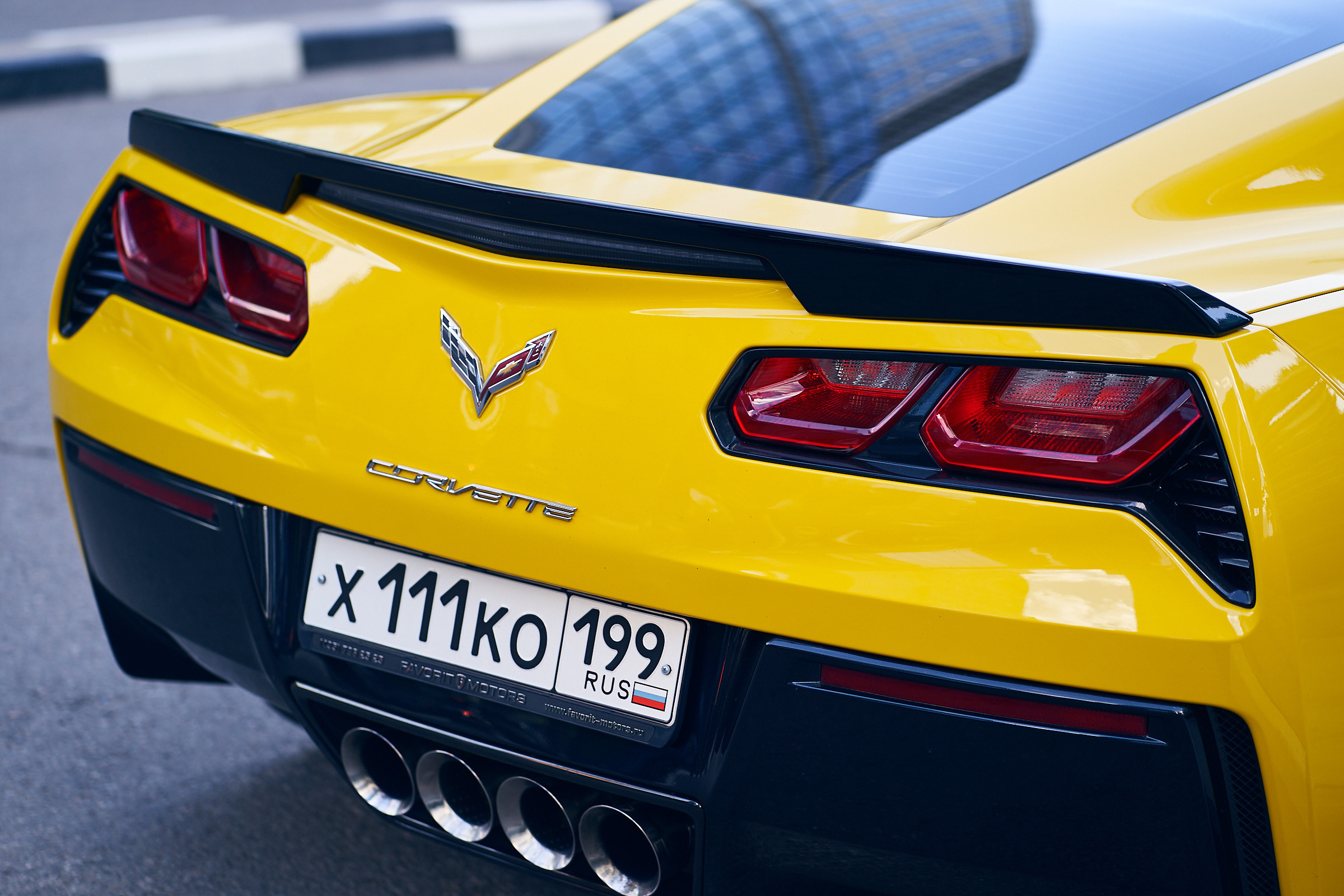 Съемка автомобилей в Москве для бизнеса и личных целей