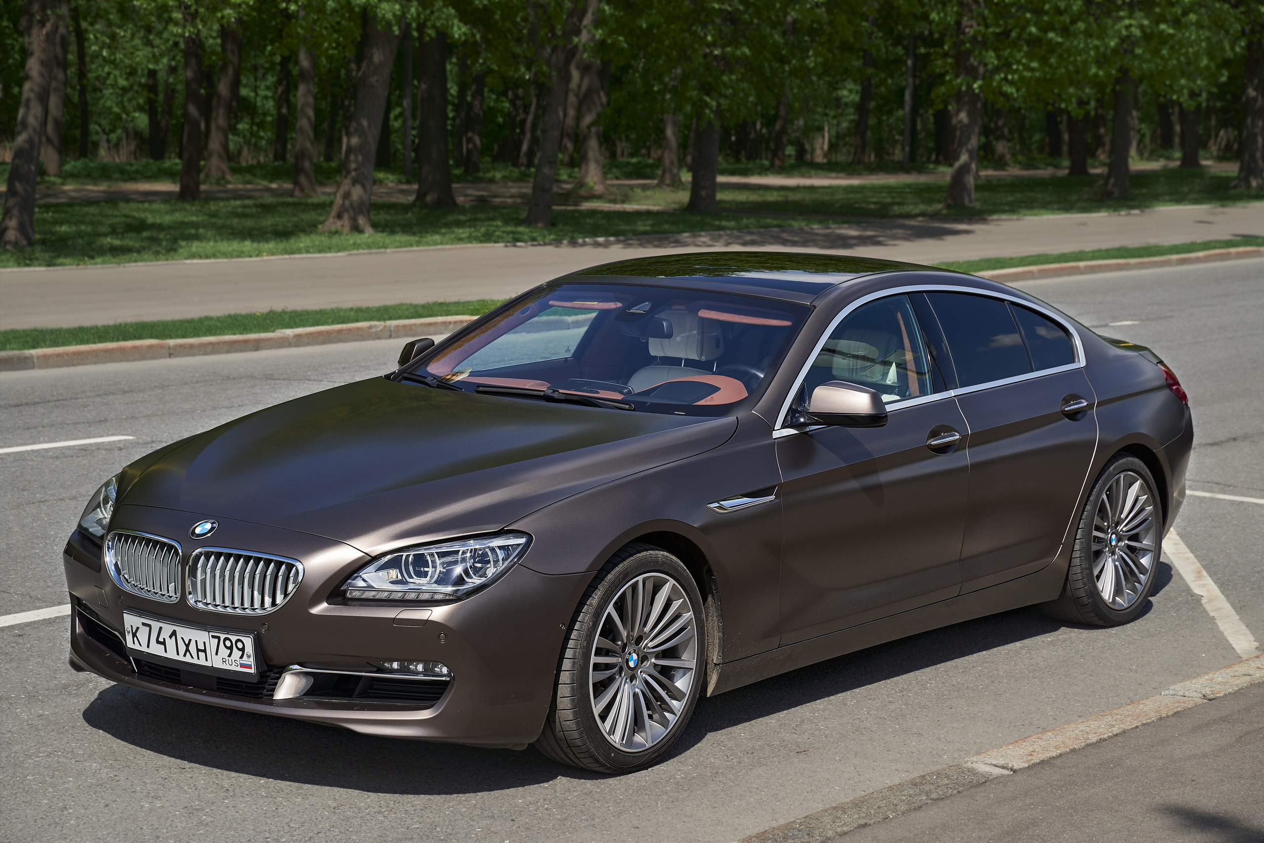 Съемка автомобилей в Москве для бизнеса и личных целей