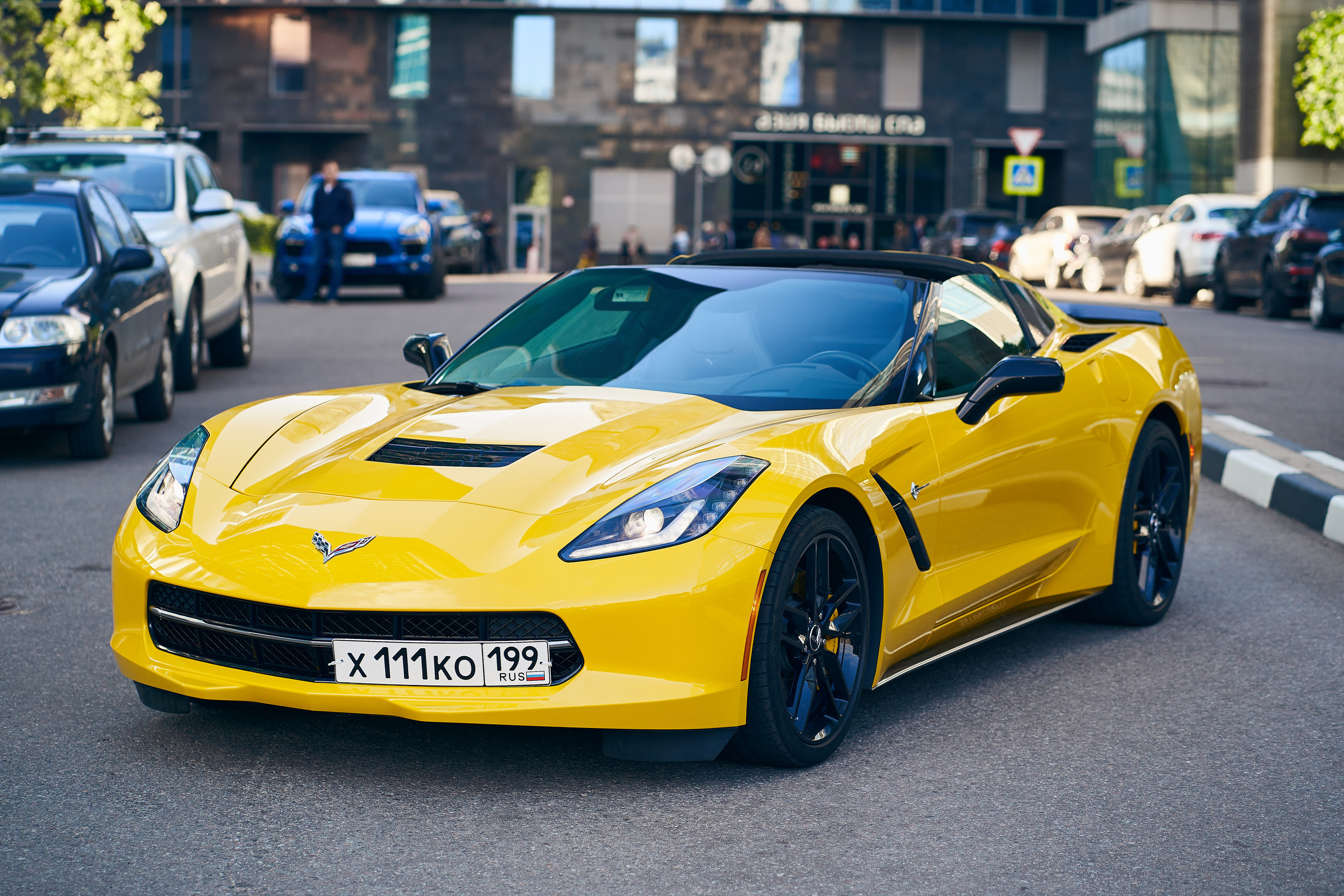 Съемка автомобилей в Москве для бизнеса и личных целей