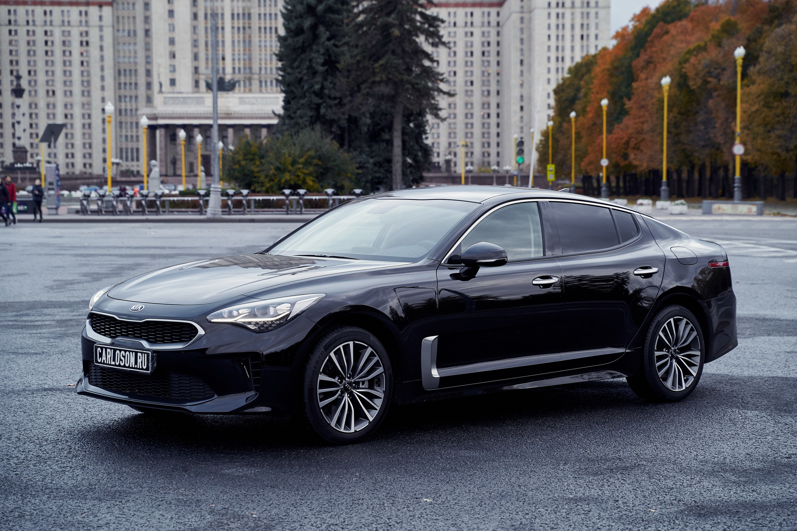 Съемка автомобилей в Москве для бизнеса и личных целей