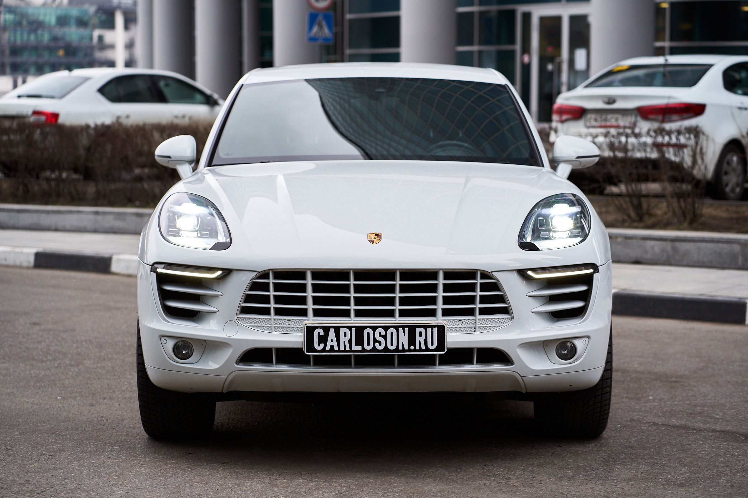 Съемка автомобилей в Москве для бизнеса и личных целей