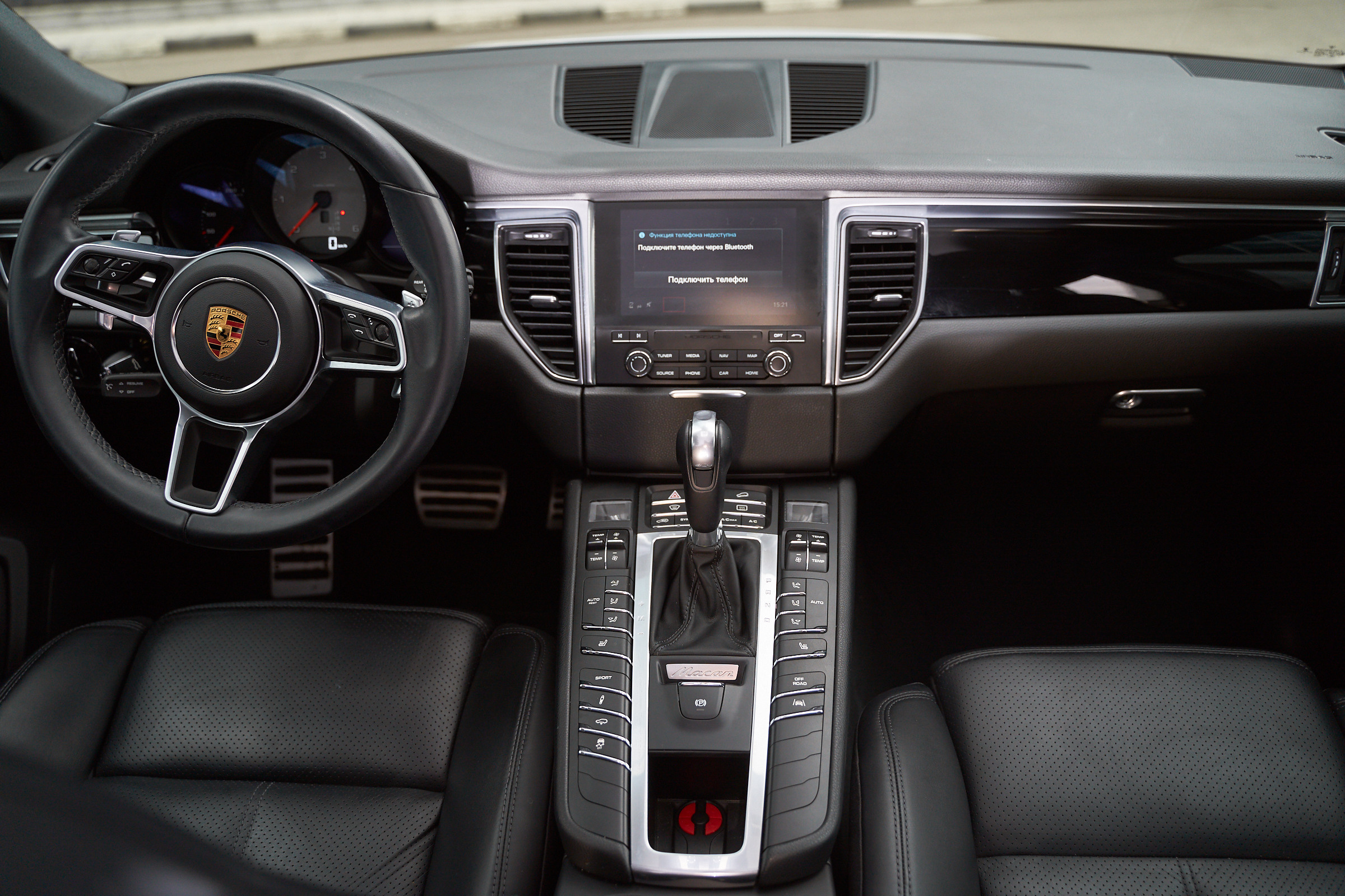 Съемка автомобилей в Москве для бизнеса и личных целей