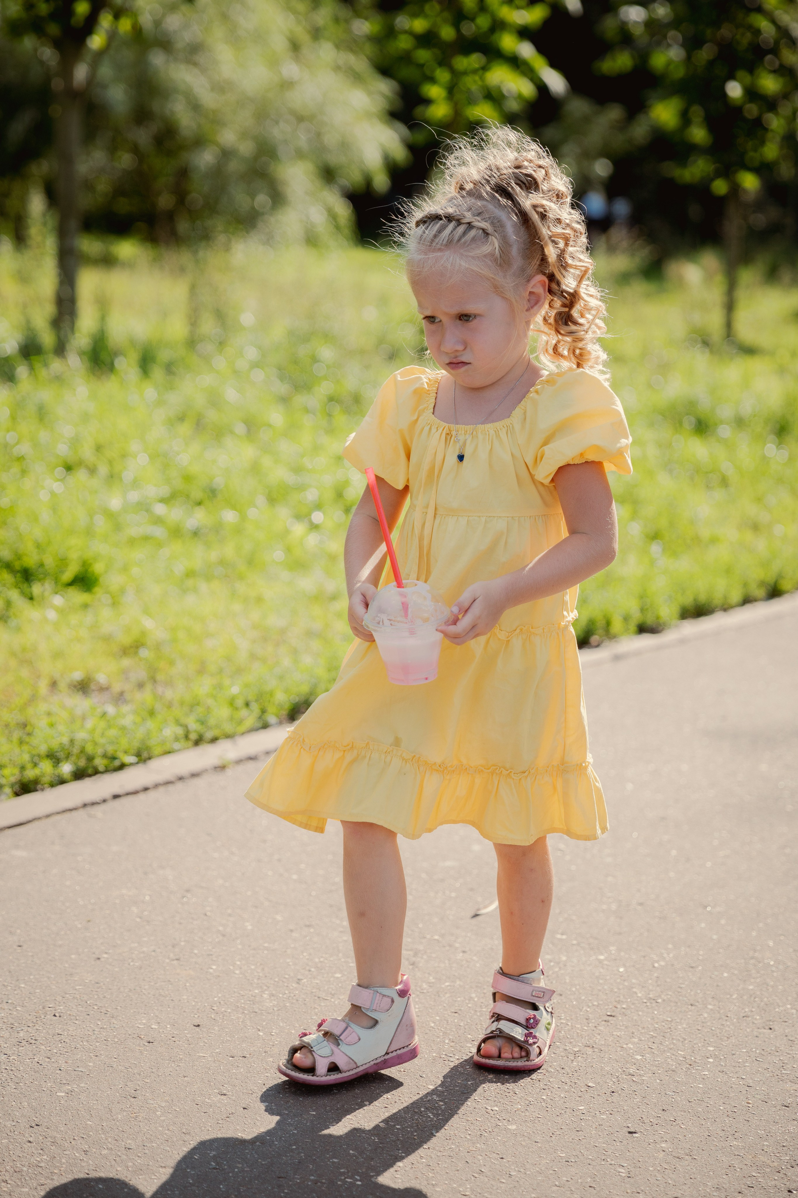 Мама и дочка на прогулке. Индивидуальный и семейный фотограф Ирина Москвичёва