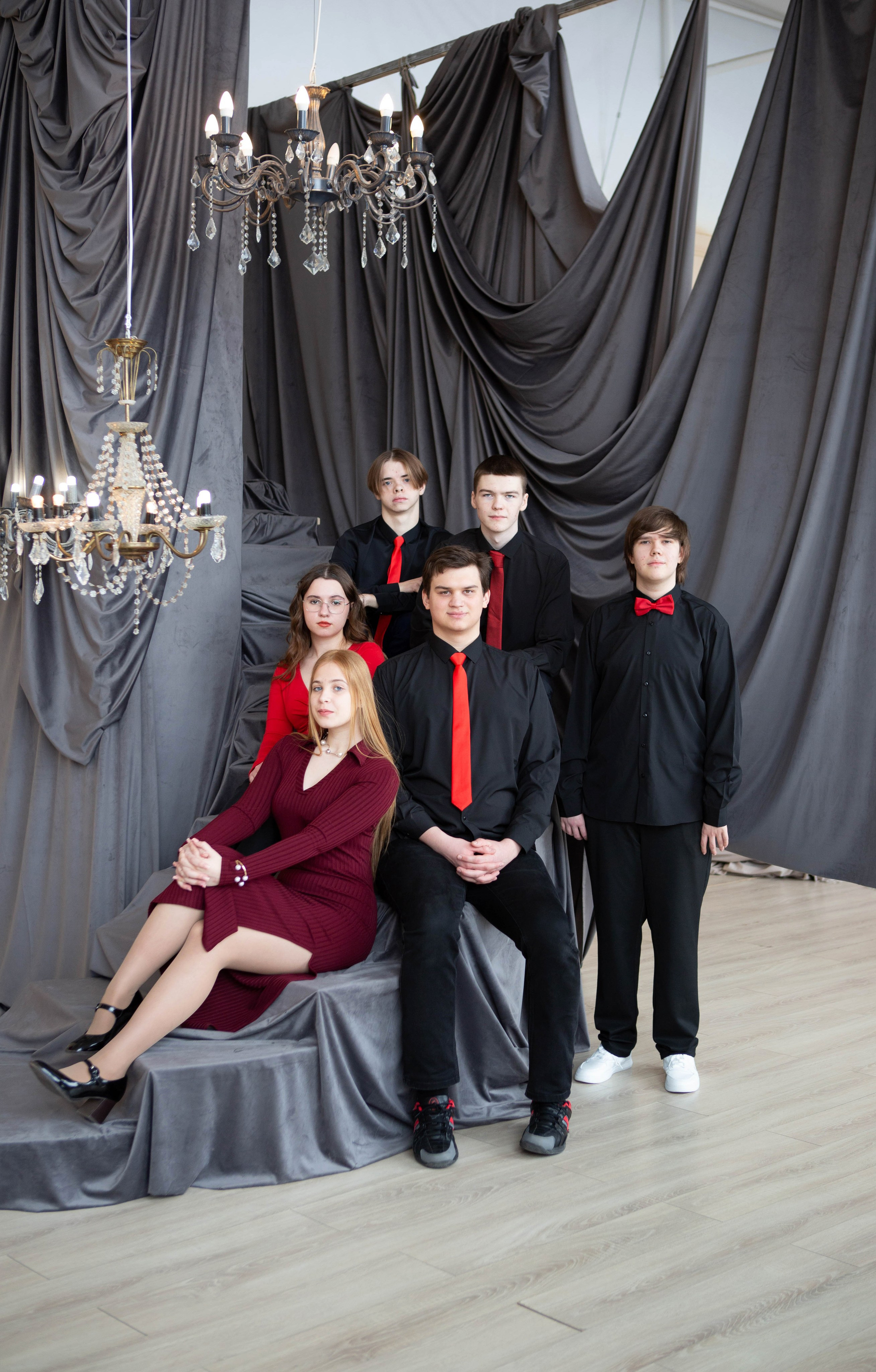 Красный с черным. Выпускные альбомы Воронеж от Веры Соколовой