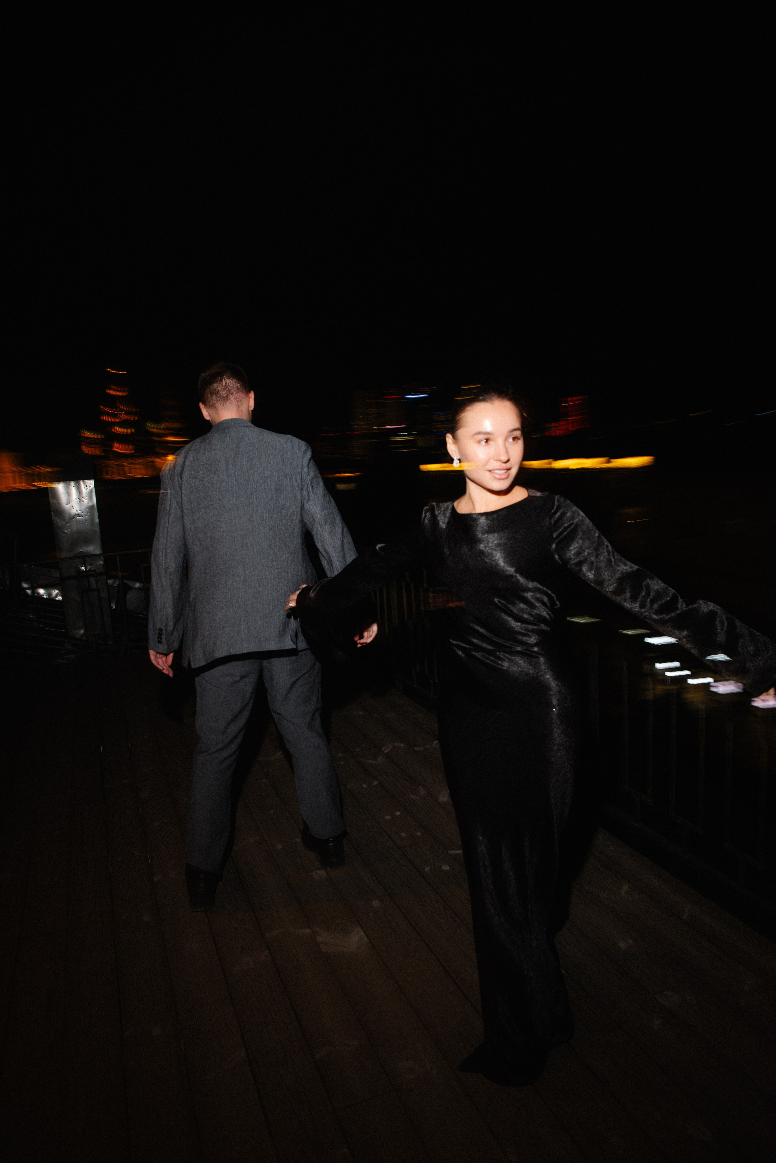 Обнимая. Свадебный, женский фотограф в Москве, Мытищах, Королёве Ксения Узилле