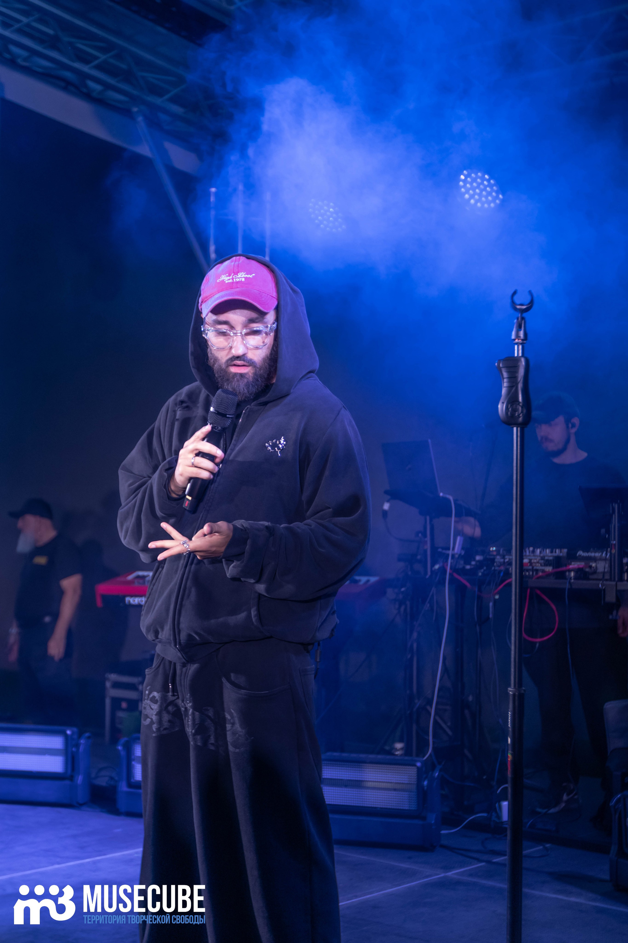 МОТ. Концертный фотограф