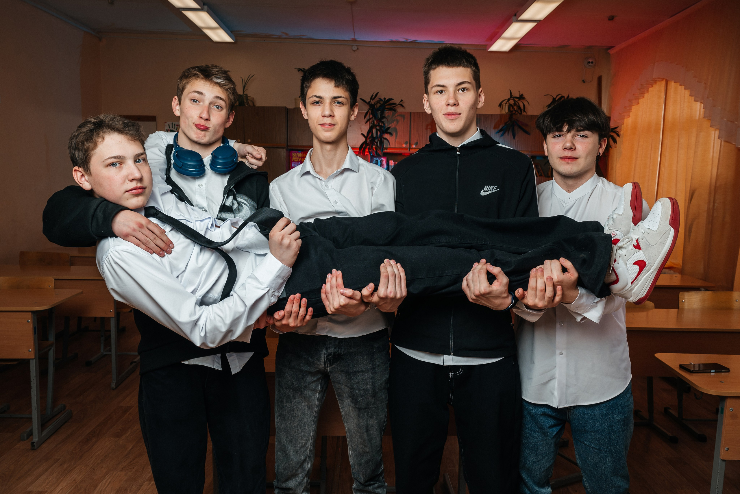 Старшая школа. Фото. Современные выпускные альбомы. Воткинск