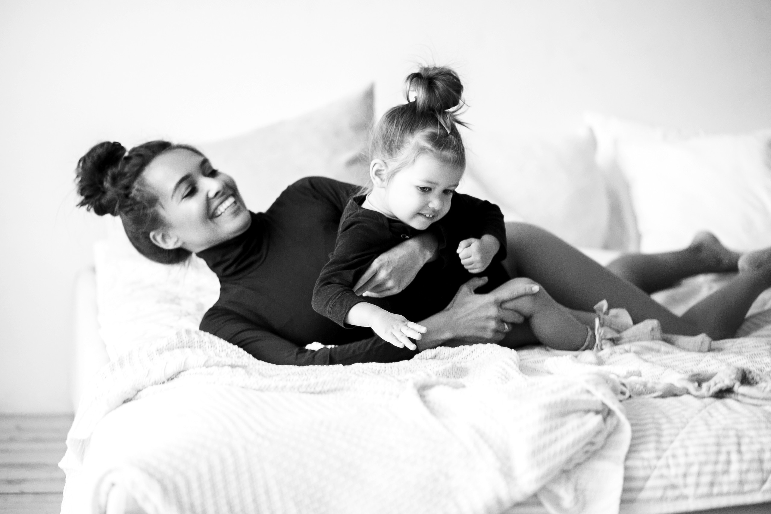 Студийная фотосессия в чб. Женский и контент фотограф в Москве. Алла Поломарь