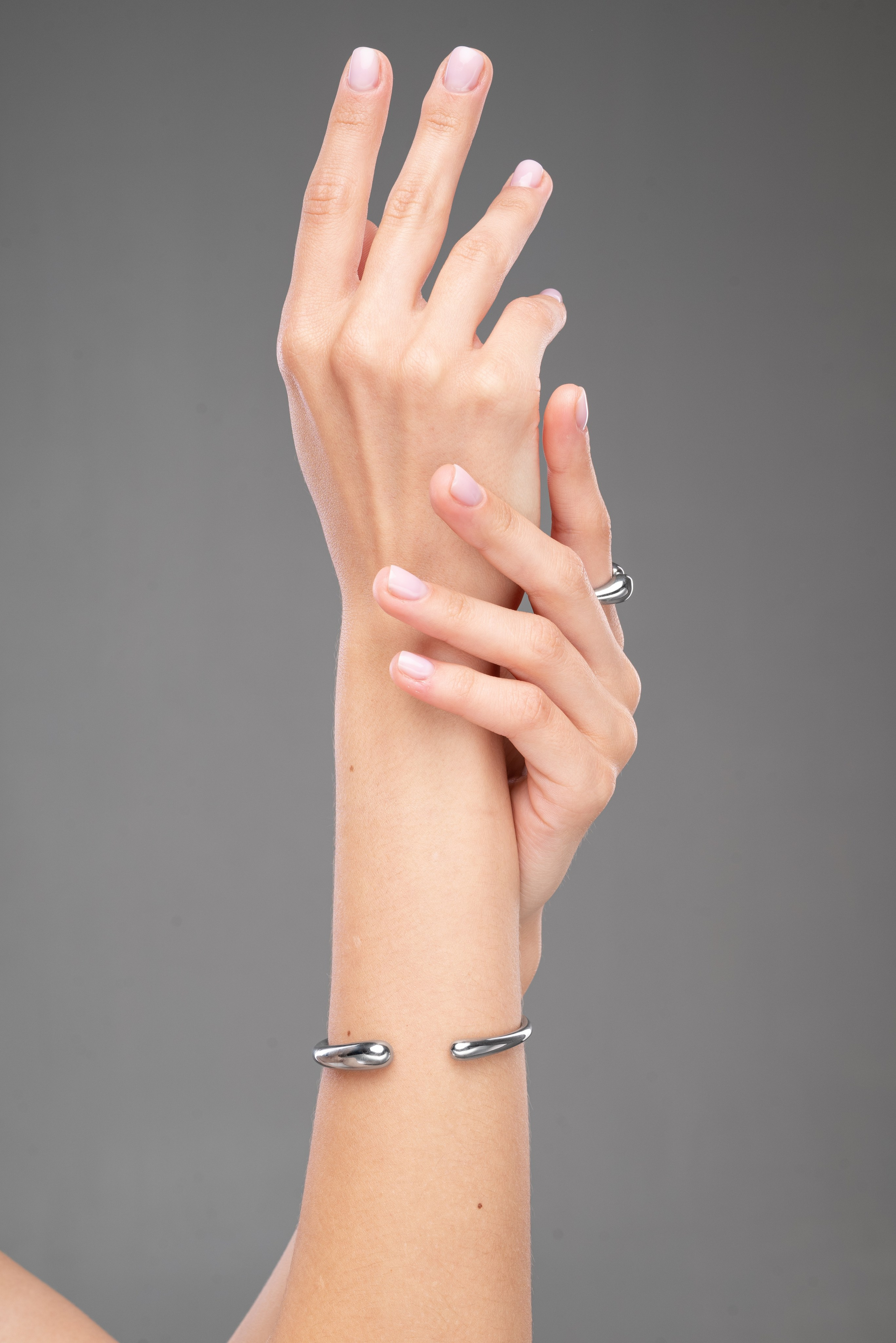 Бренд украшений. Предметный фотограф, фото для маркетплейсов Пятигорск, КМВ