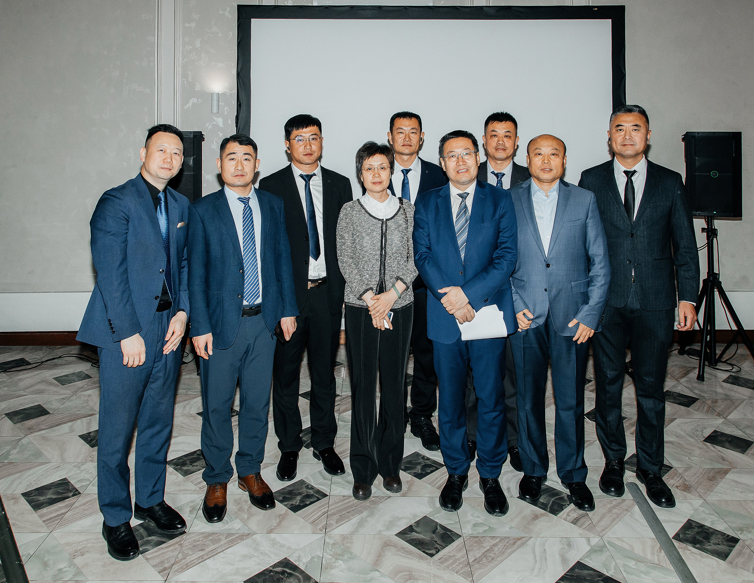 Бизнес — встреча с предпринимателями Китая. Фотограф Екатеринбург Марина Поздеева