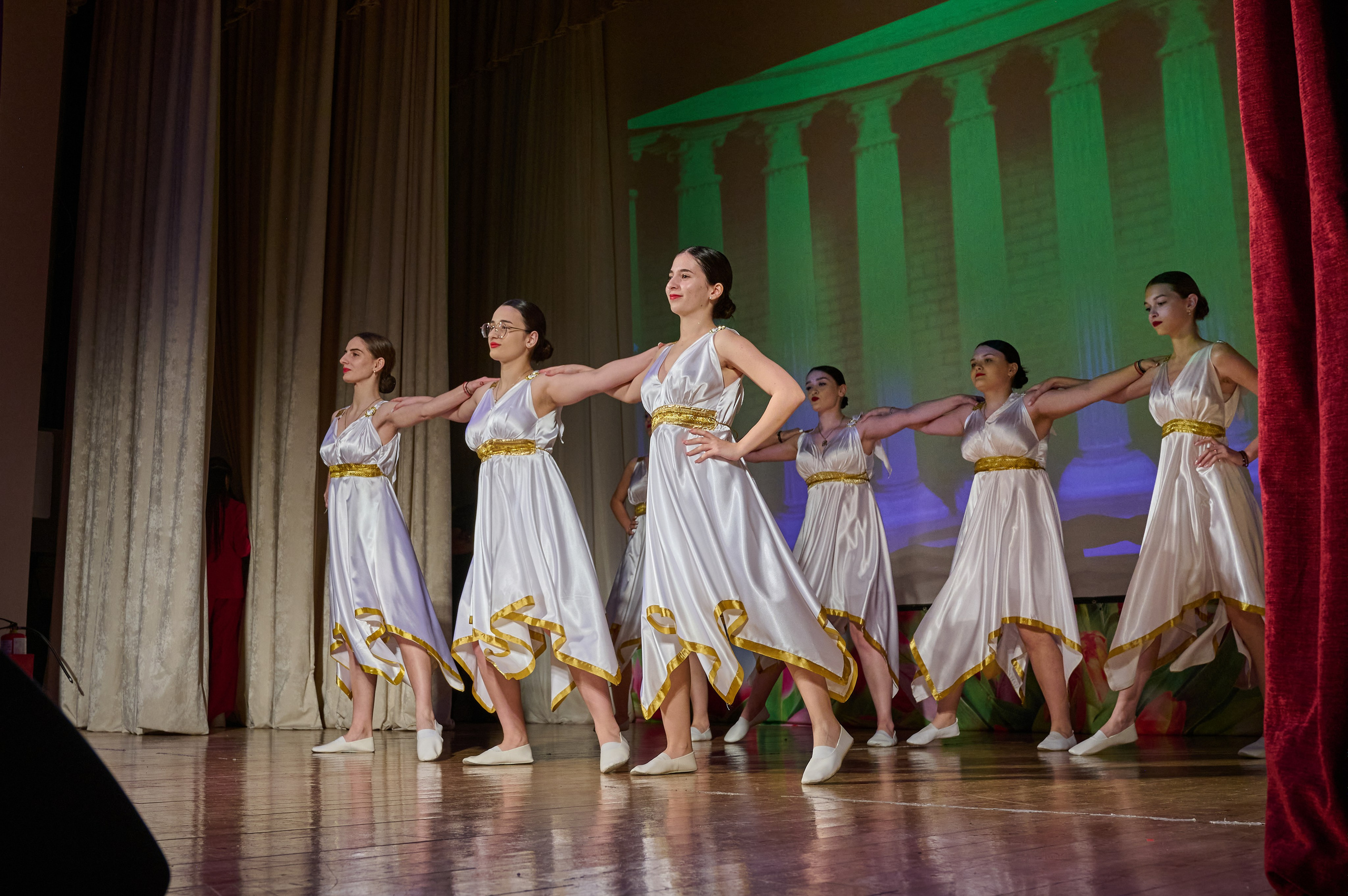 День матери. Кабардинка. Жизнь курорта Кабардинка в фотографиях