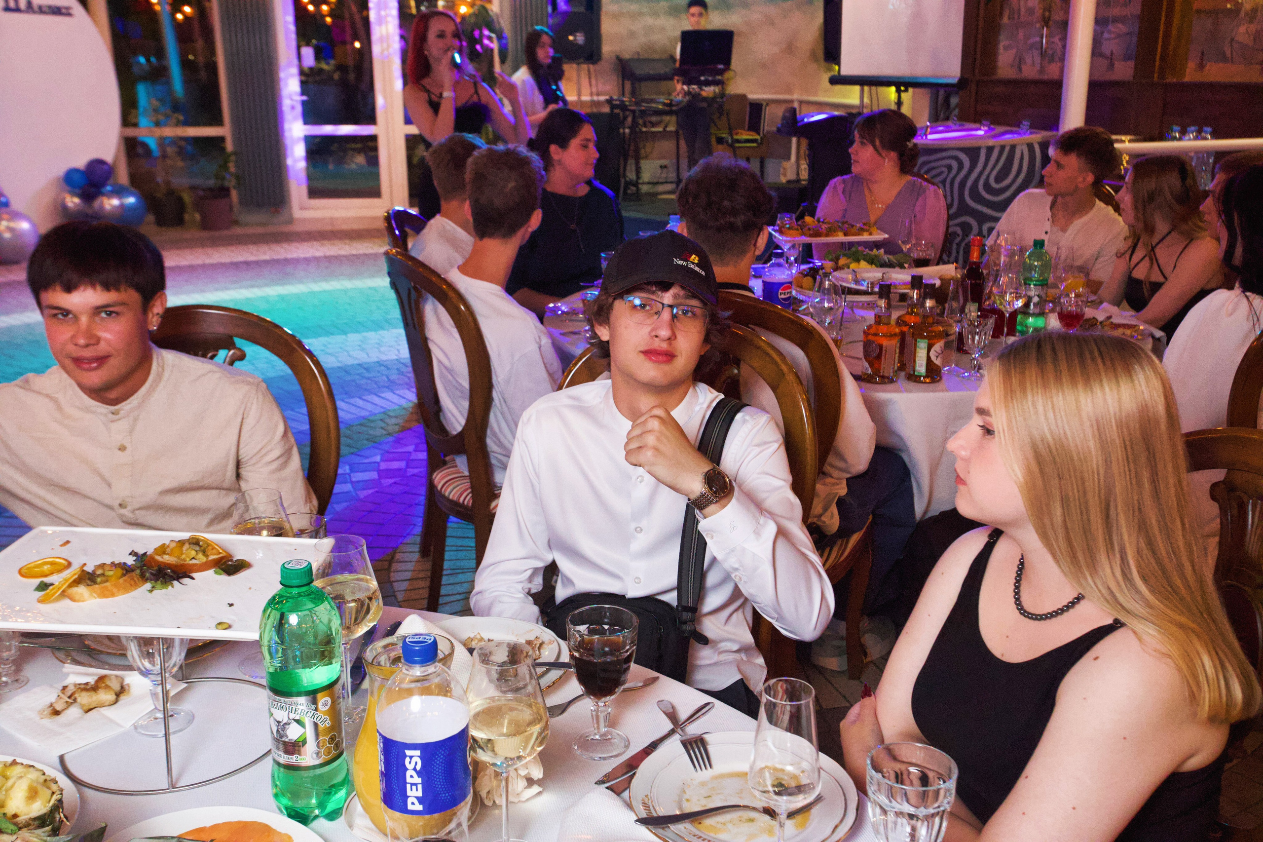 ВЫПУСКНОЙ «КОКОМО» 27.06.24. Репортажный фотограф Анапа