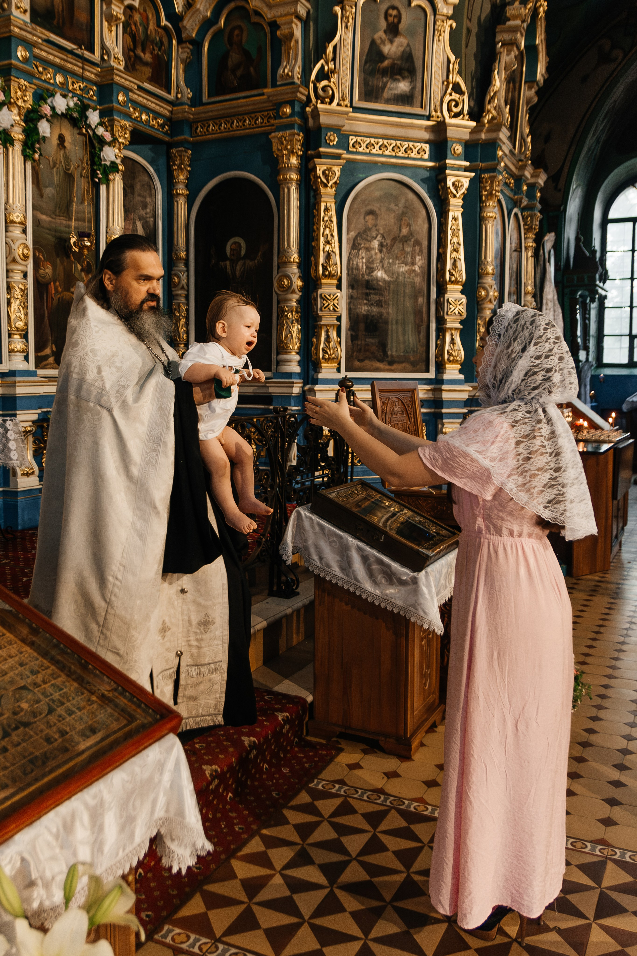 Фотосессия крещения Лукьяна в Обуховке. Семейный и детский фотограф Кущ Наташа