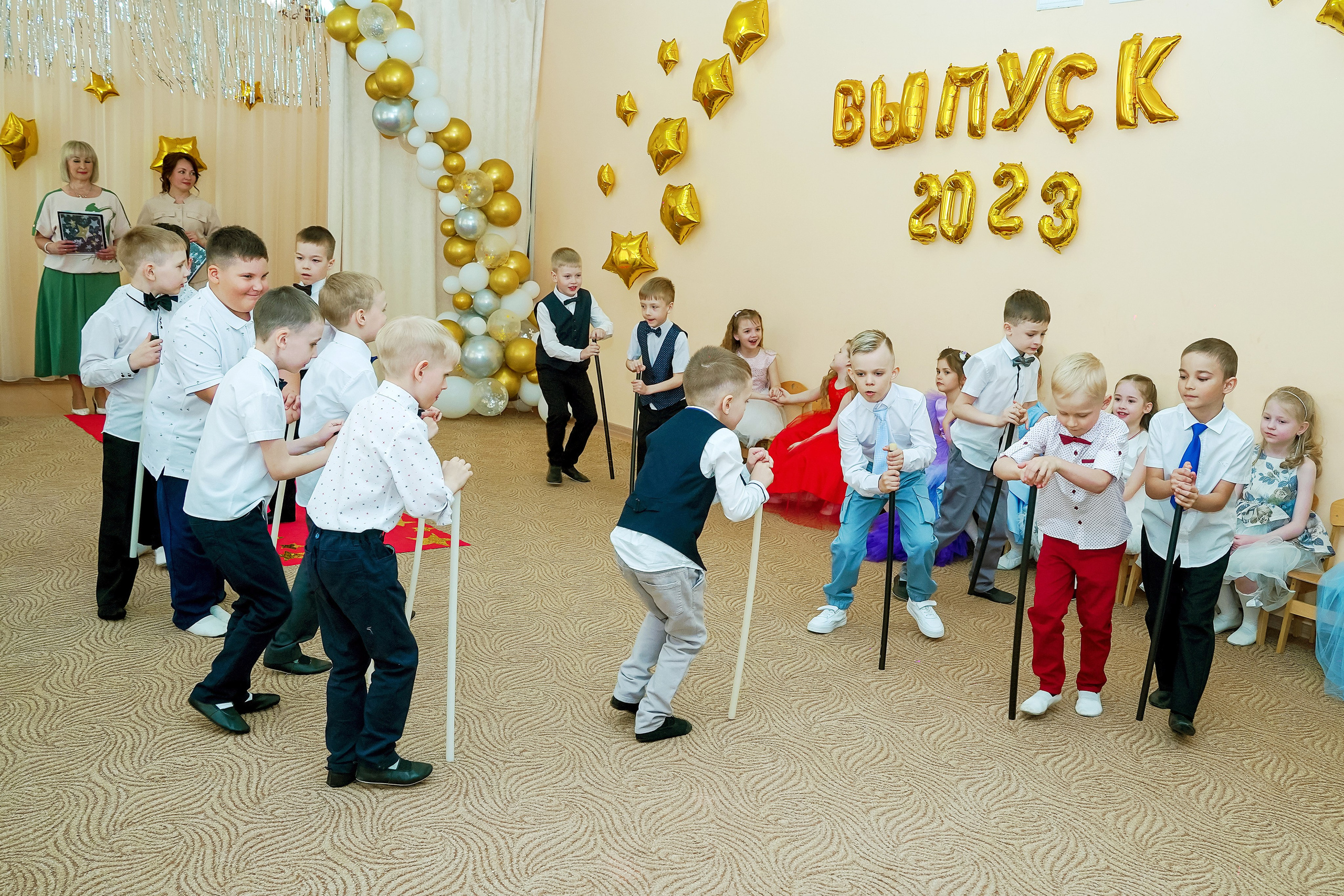 Фотосъемка видеосъёмка фотограф видеооператор новогодних утренников  в. Фотограф, видеооператор Нина Коршунова