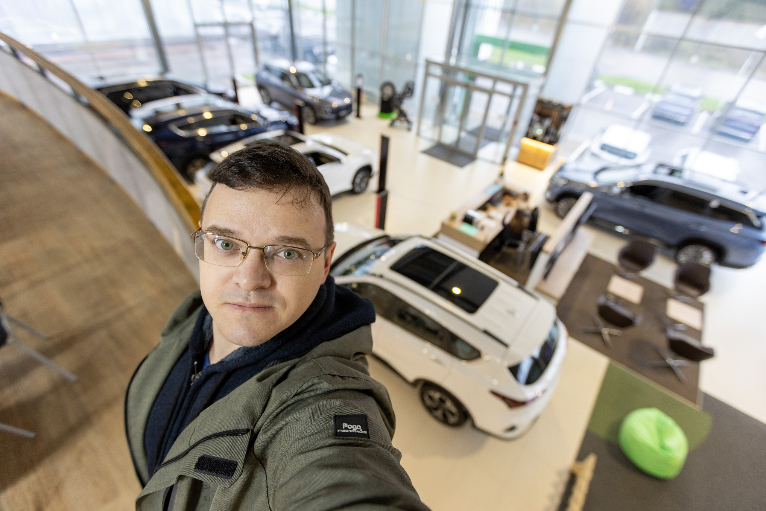 Автосалон Автоимпорт JETOUR. Фотограф в Туле Крупский АнДРей. Фотостудия «КАДР71» в Туле