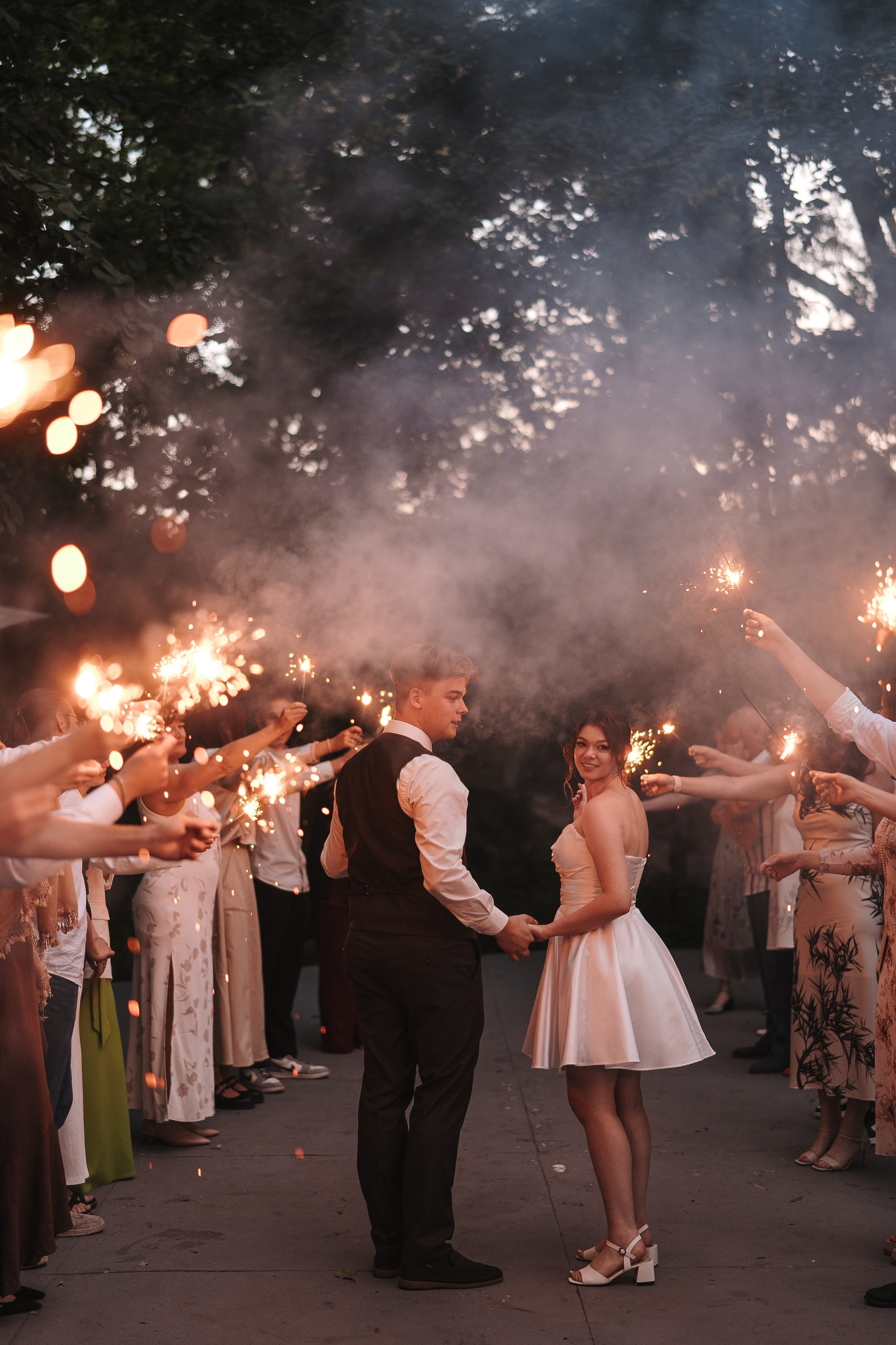 ВЕДУЩИЙ АЗАТ ГАЙСИН, ВИДЕОГРАФ ИЛЬНАР АХМАДУЛЛИН, ШАТЕР М5 ХОТИМ ЕДИМ