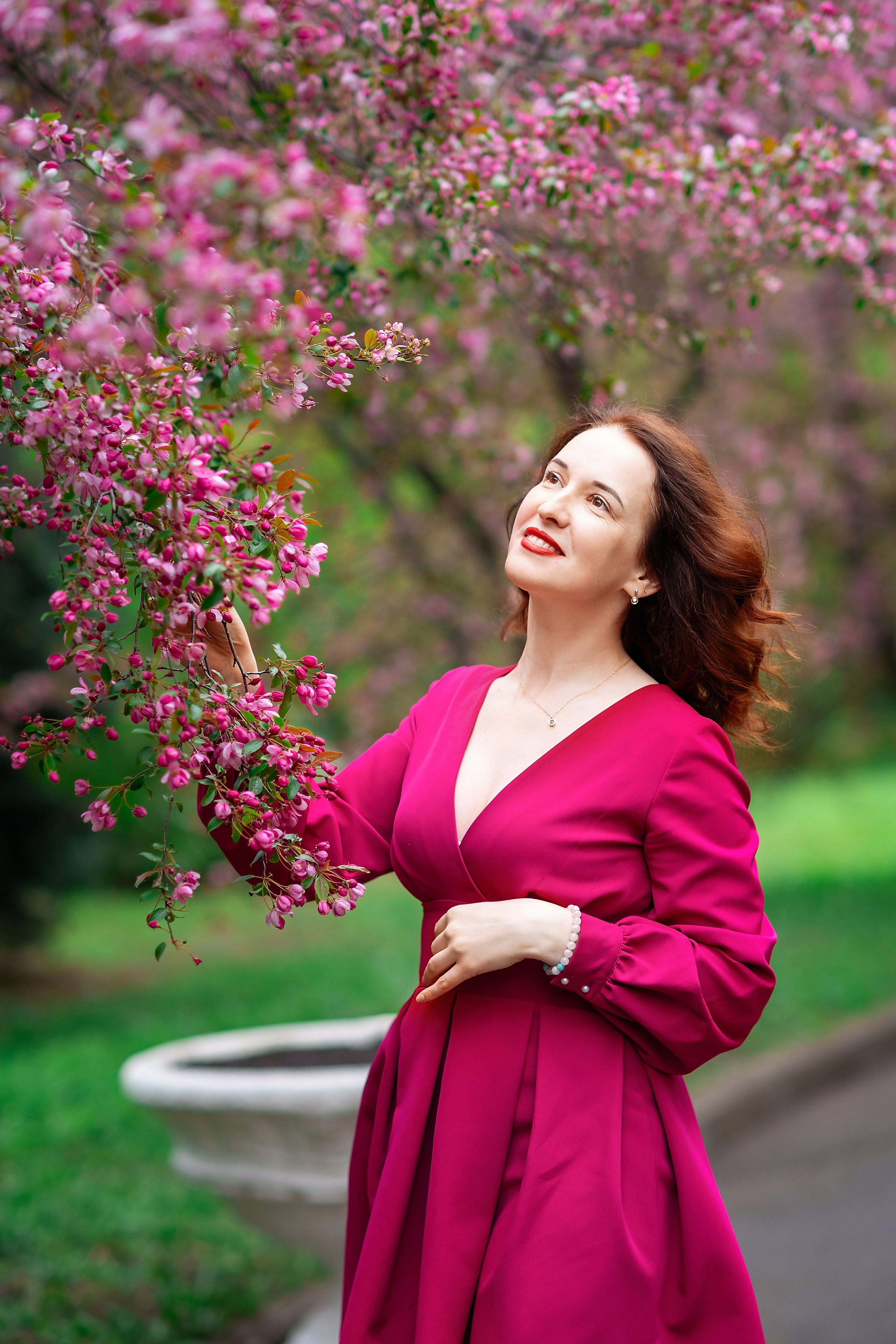 Цветение розовых яблонь. Детский и семейный фотограф г. Москва Оксана Катаджи