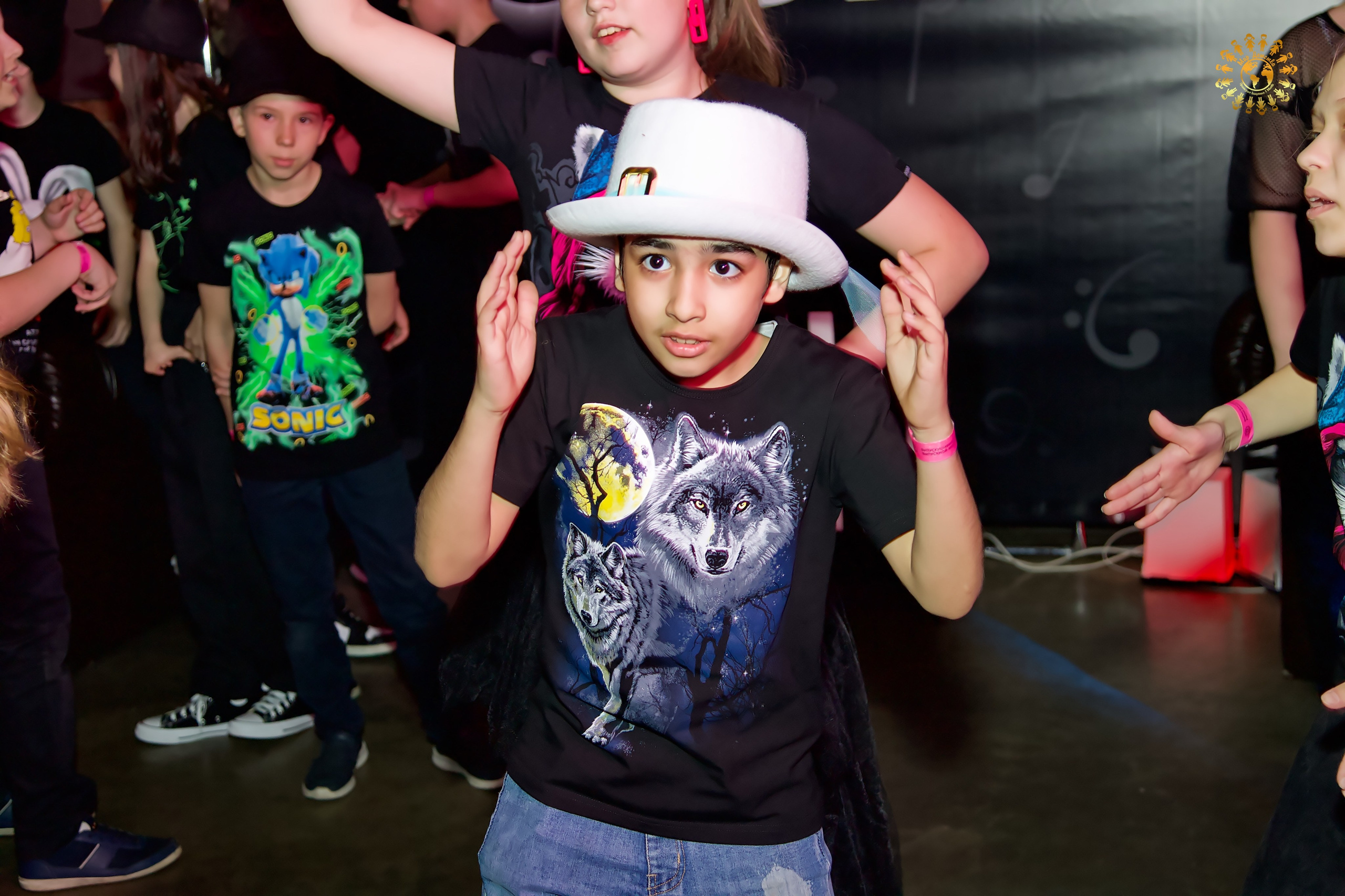 Выпускной 2023 (Школа 667, 4-й класс). Репортажная съемка в Москве и области. Анималистика