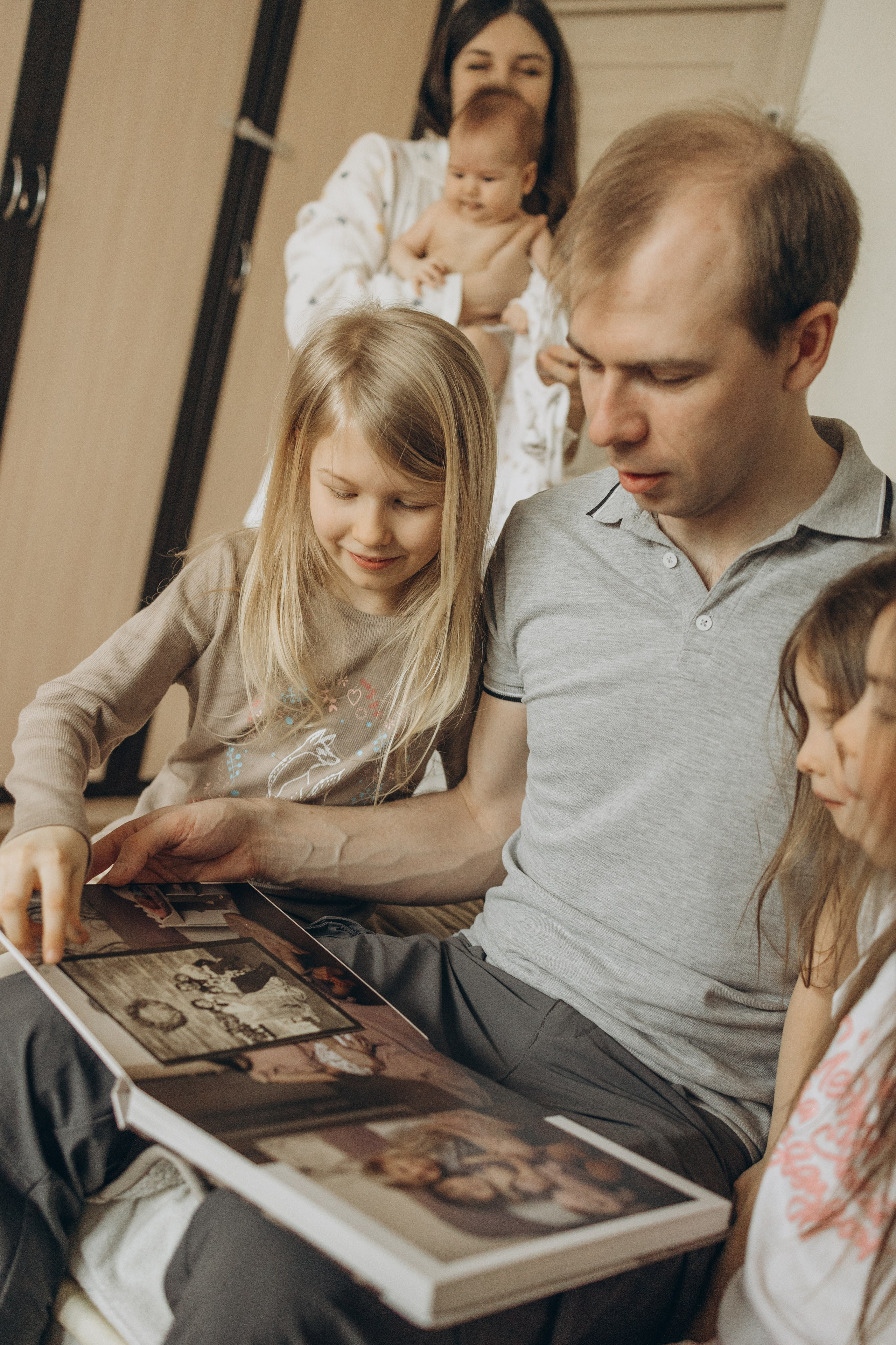 Эля, Вася, Алиса, Ева, Мира и Яся. Семейный фотограф в Москве Виктория Ястребинская