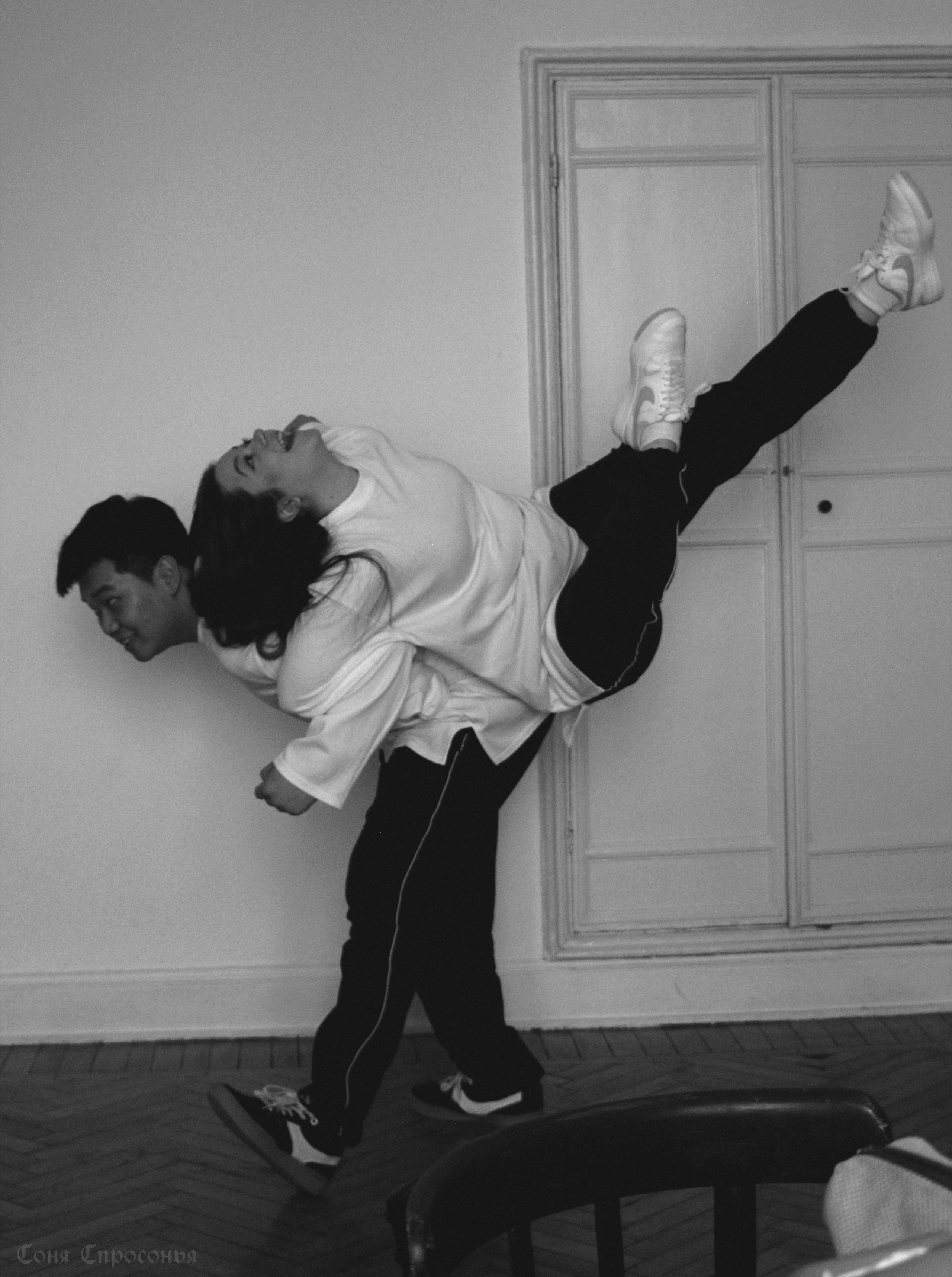 Лавстори Полина и Жора. Концертный и портретный фотограф в Москве Соня Спросонья