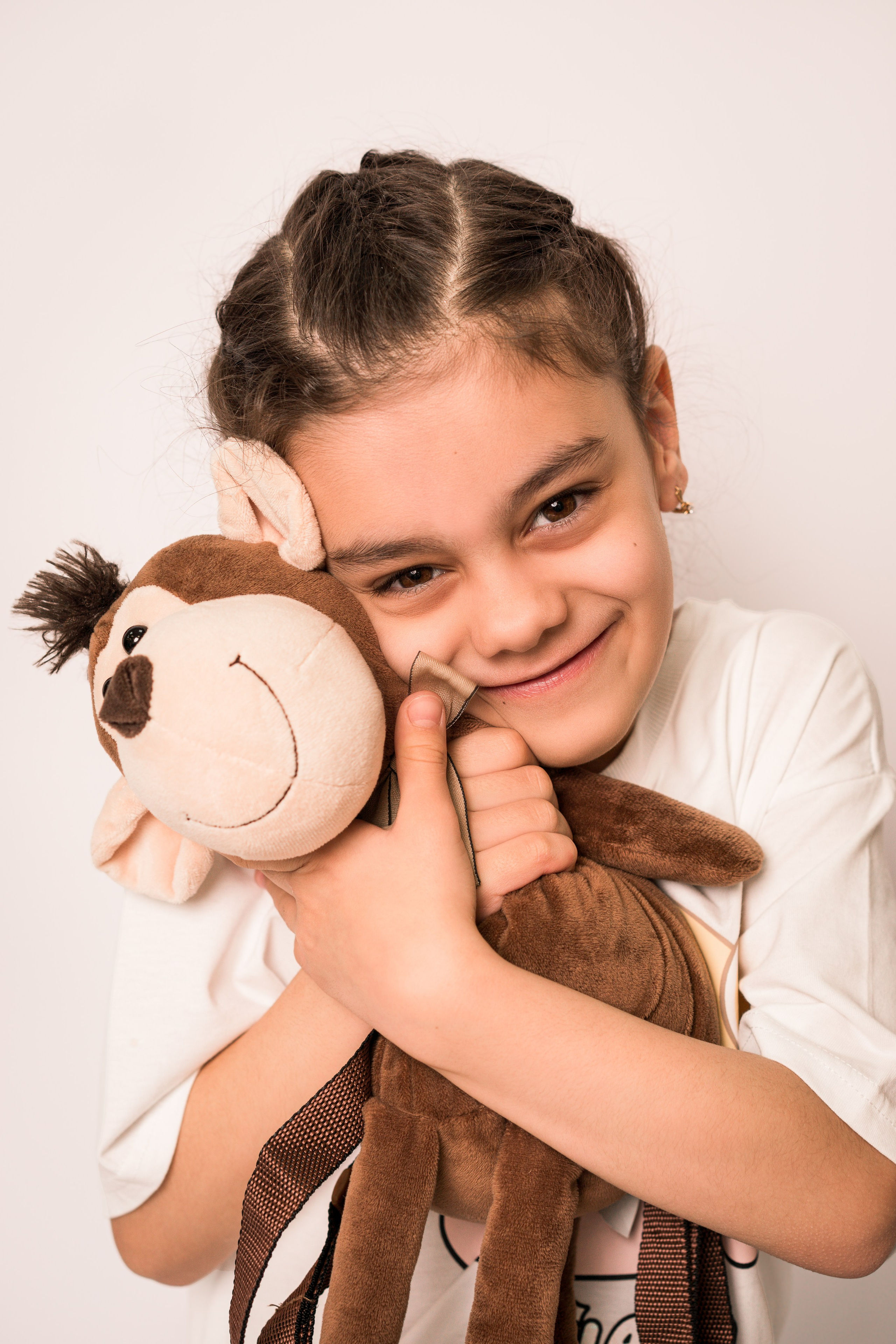 Детский сад, портреты белый фон. Фотограф Шунова Саша