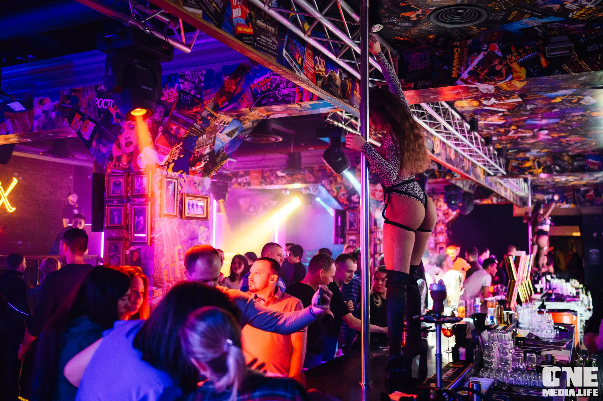 Фоторепортаж из бара XxxX. One Media Life: фоторепортажи, фотоотчеты с мероприятий и заведений