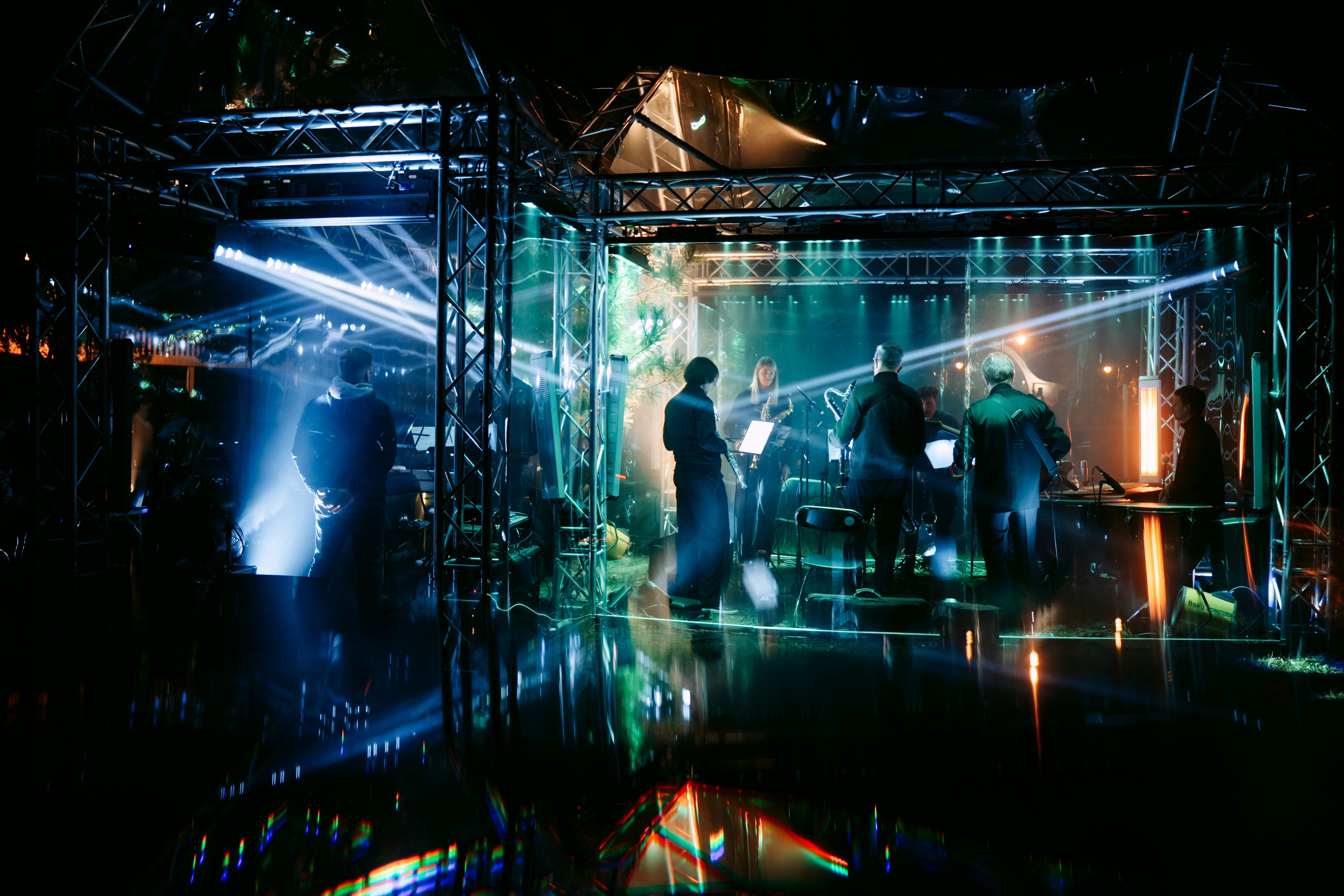 Synesthesia|Черное озеро. Главная