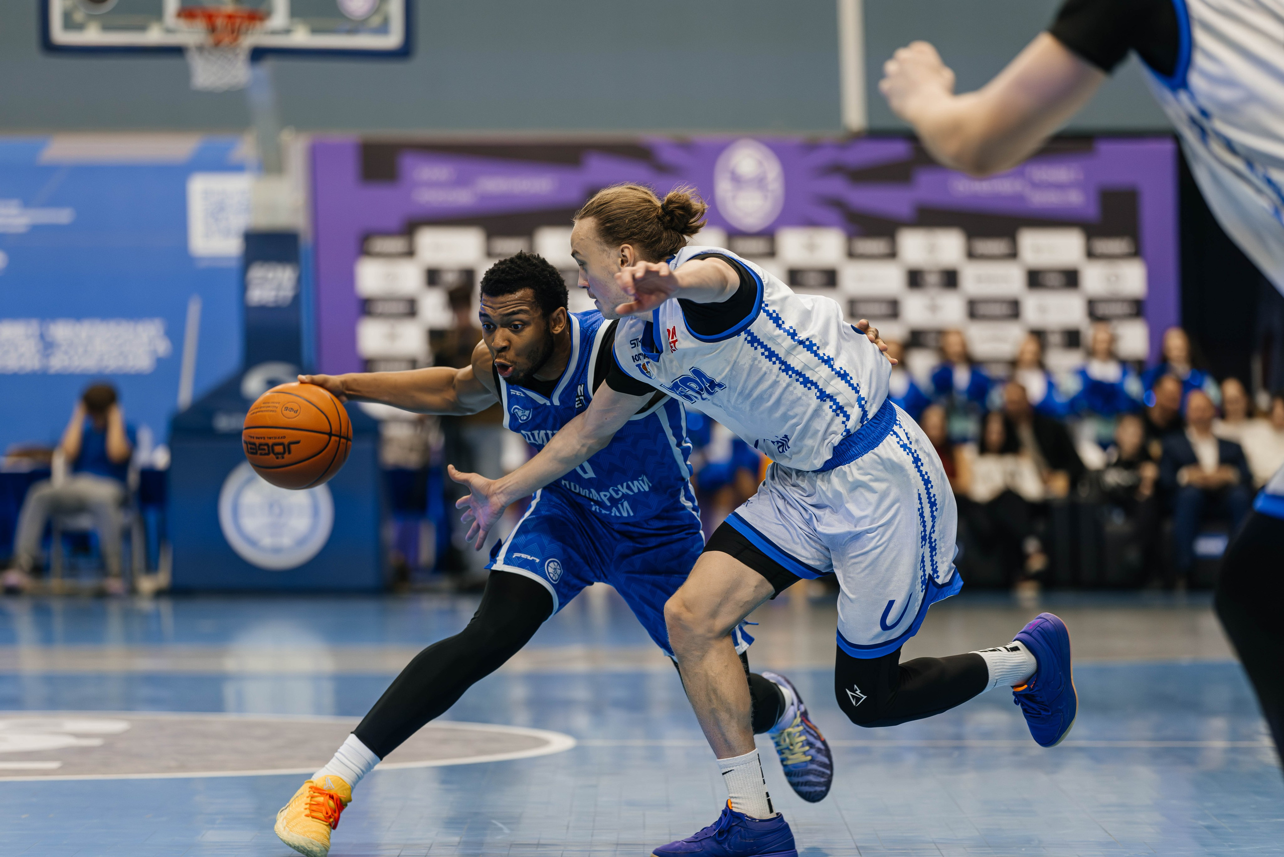 Баскетбол — Динамо. Репортажный и свадебный фотограф во Владивостоке Максим Цой