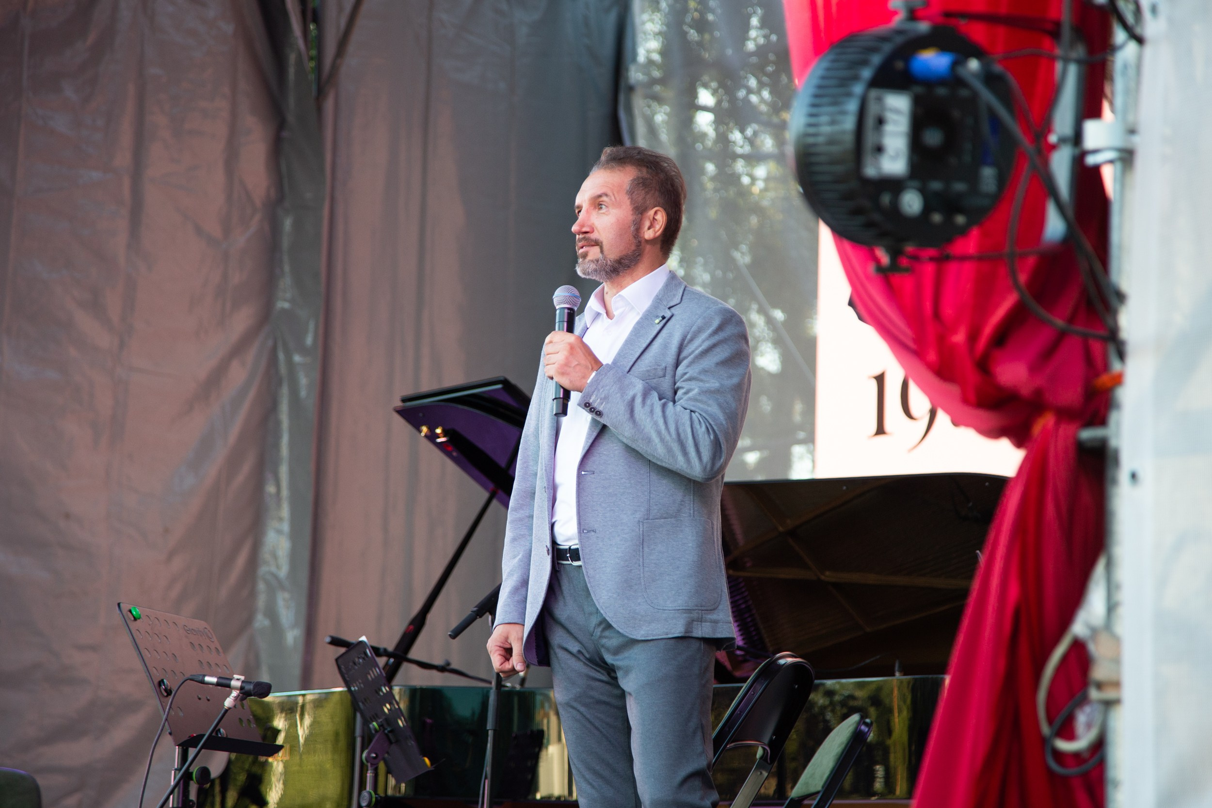 Венский фестиваль. Главная