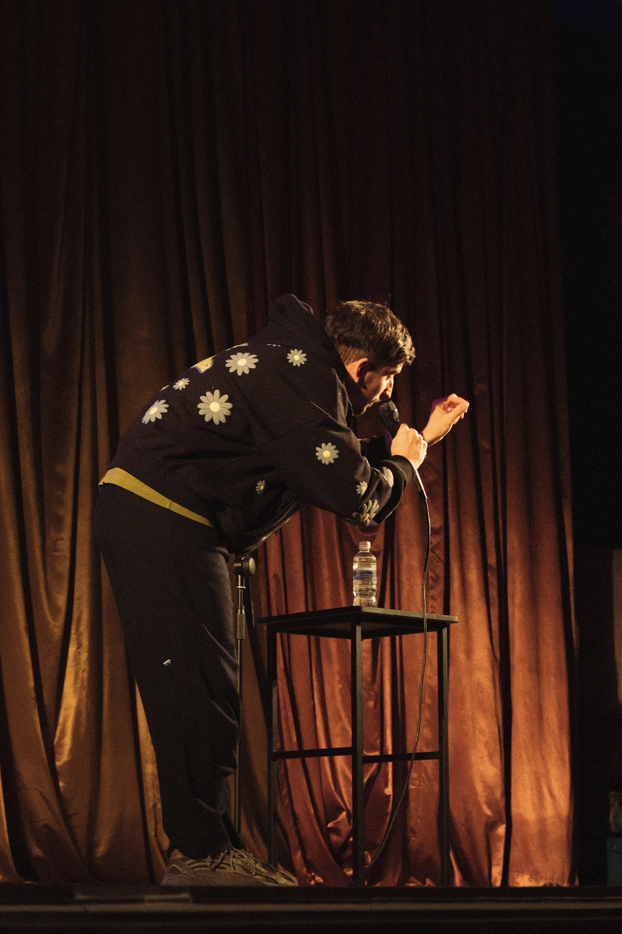 Стэндап Филипп Воронин. Boringowl | Коммерческий фотограф в Иркутске Раиса Ботороева