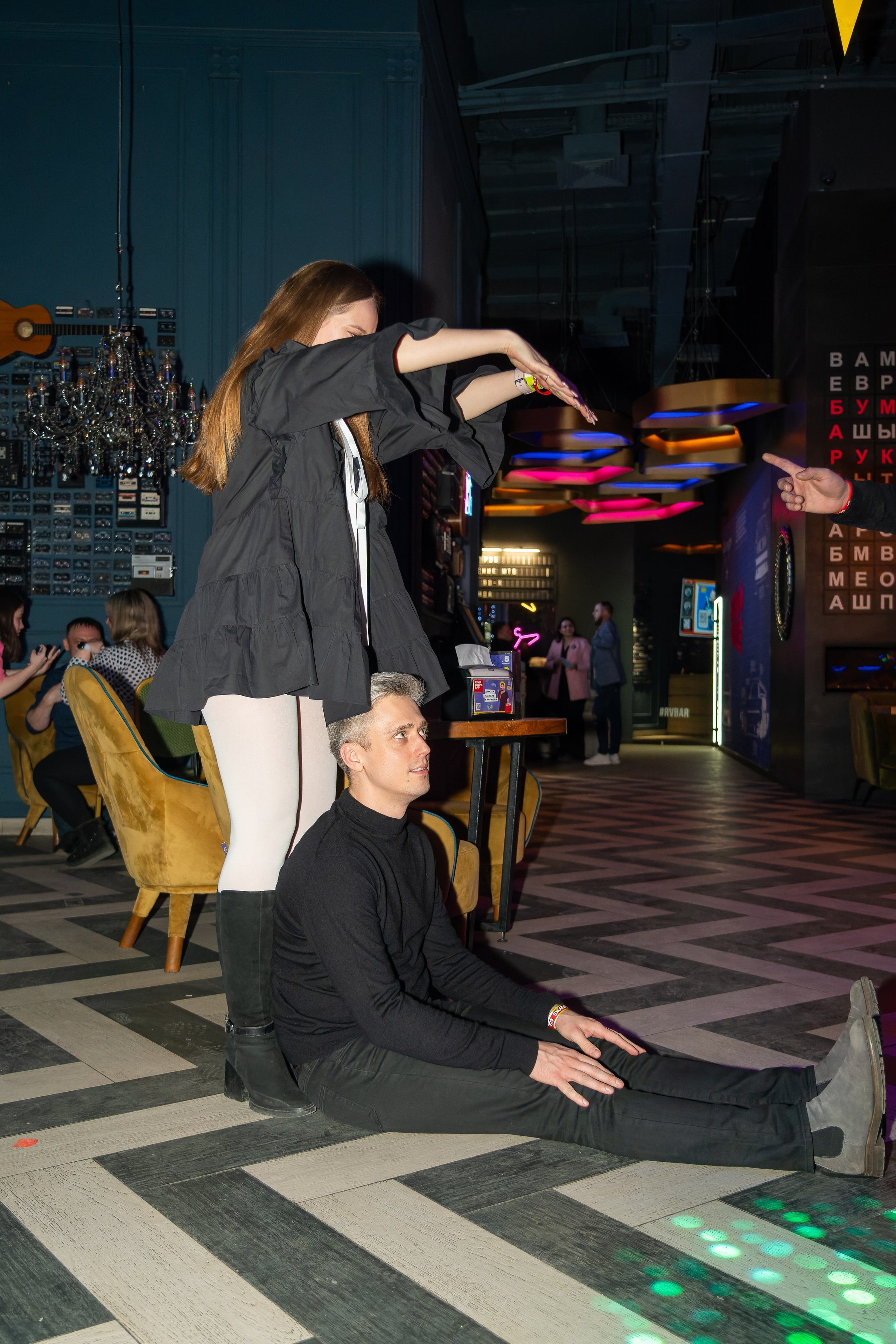 Съёмка мероприятия в баре Руки вверх. «Студия DRONAVT`s» — видеосъёмка и фотография г. Москва