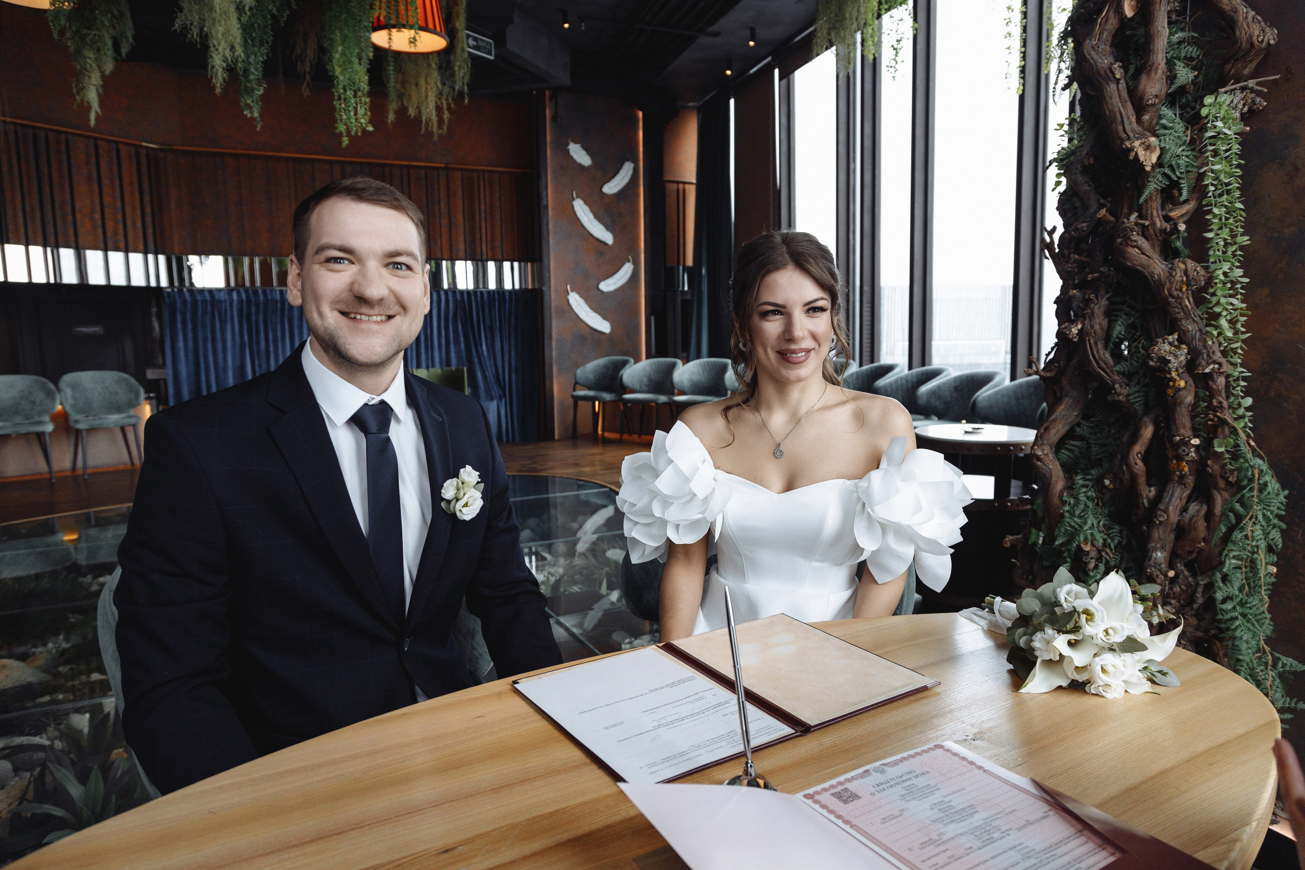 Москва-Сити, башня Око ресторан "Birds", регистрация брака, свадебный фотограф Гладков Дмитрий