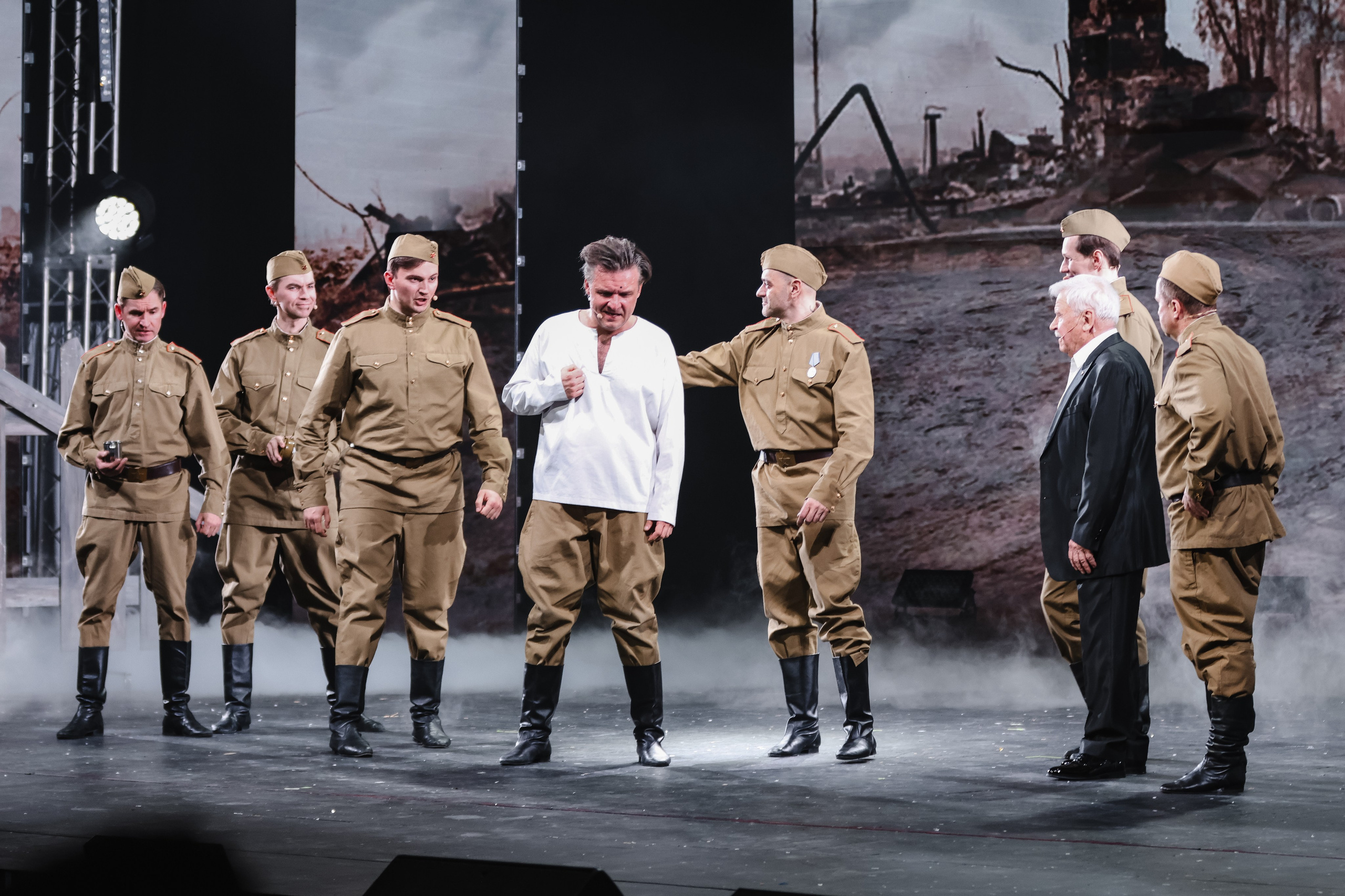 Василий Теркин, театр «Русская песня». Фотограф Ольга Махалова — Санкт-Петербург, Москва, Нижний Новгород