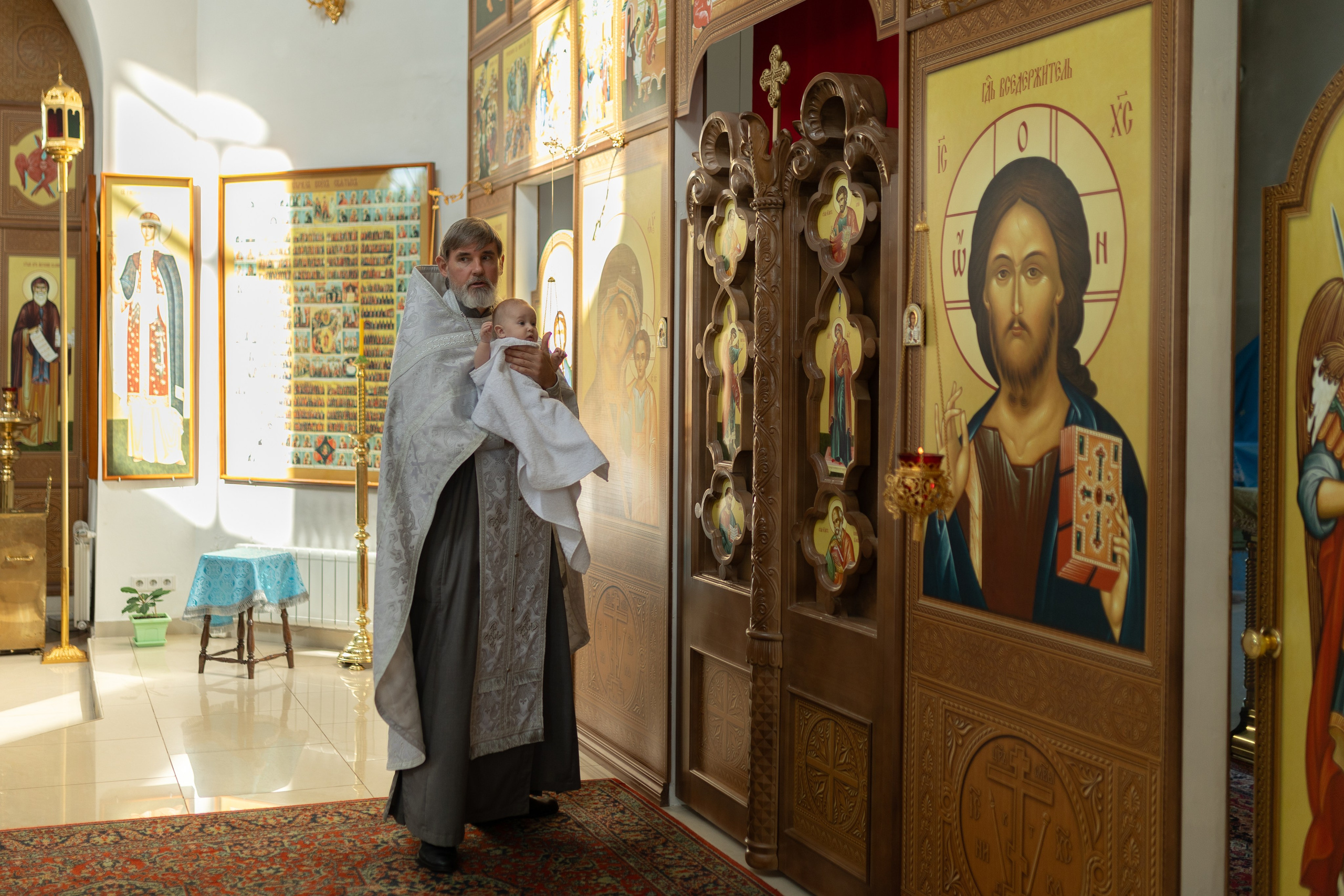 Крещение Артёма (все фото с таинсвта крещения). Фотограф новорожденных. Детский и семейный фотограф Марьяна Юдина