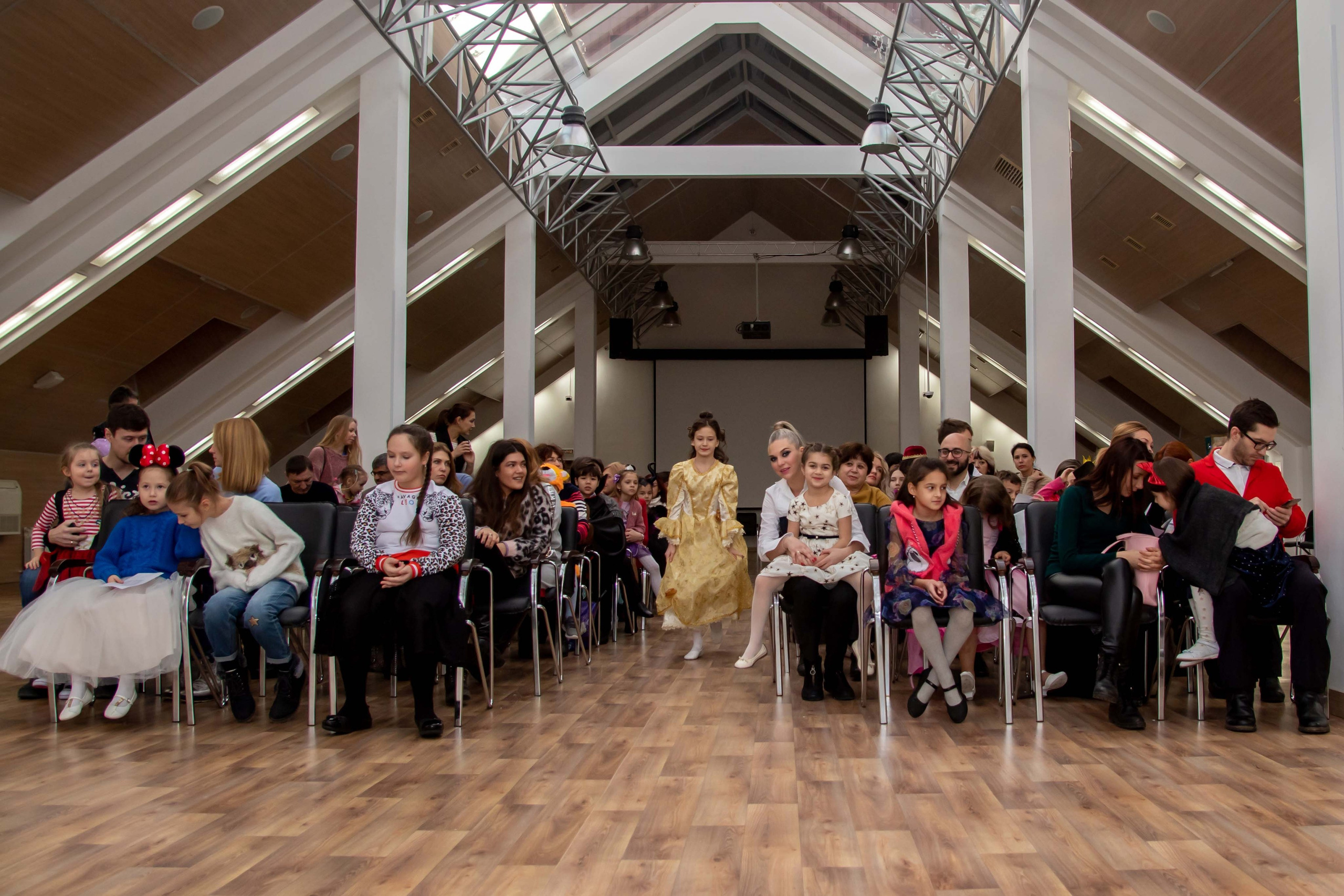 Благотворительный концерт. Часть1: Дети. Репортажный Фотограф