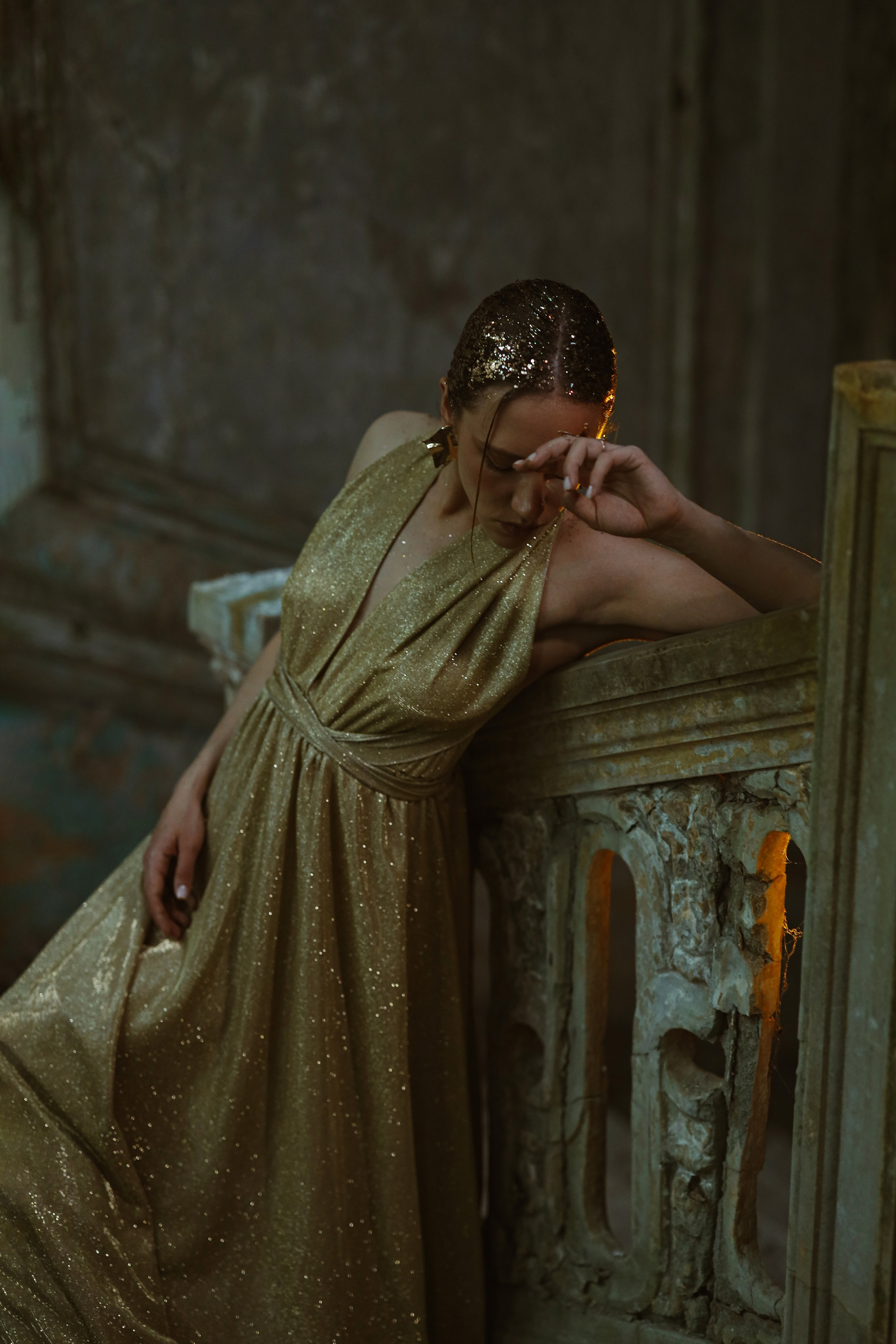 Фотосессия в заброшенном здании для Софии, Сухум, Абхазия. Свадебный и семейный фотограф в Абхазии Жанна Соснина