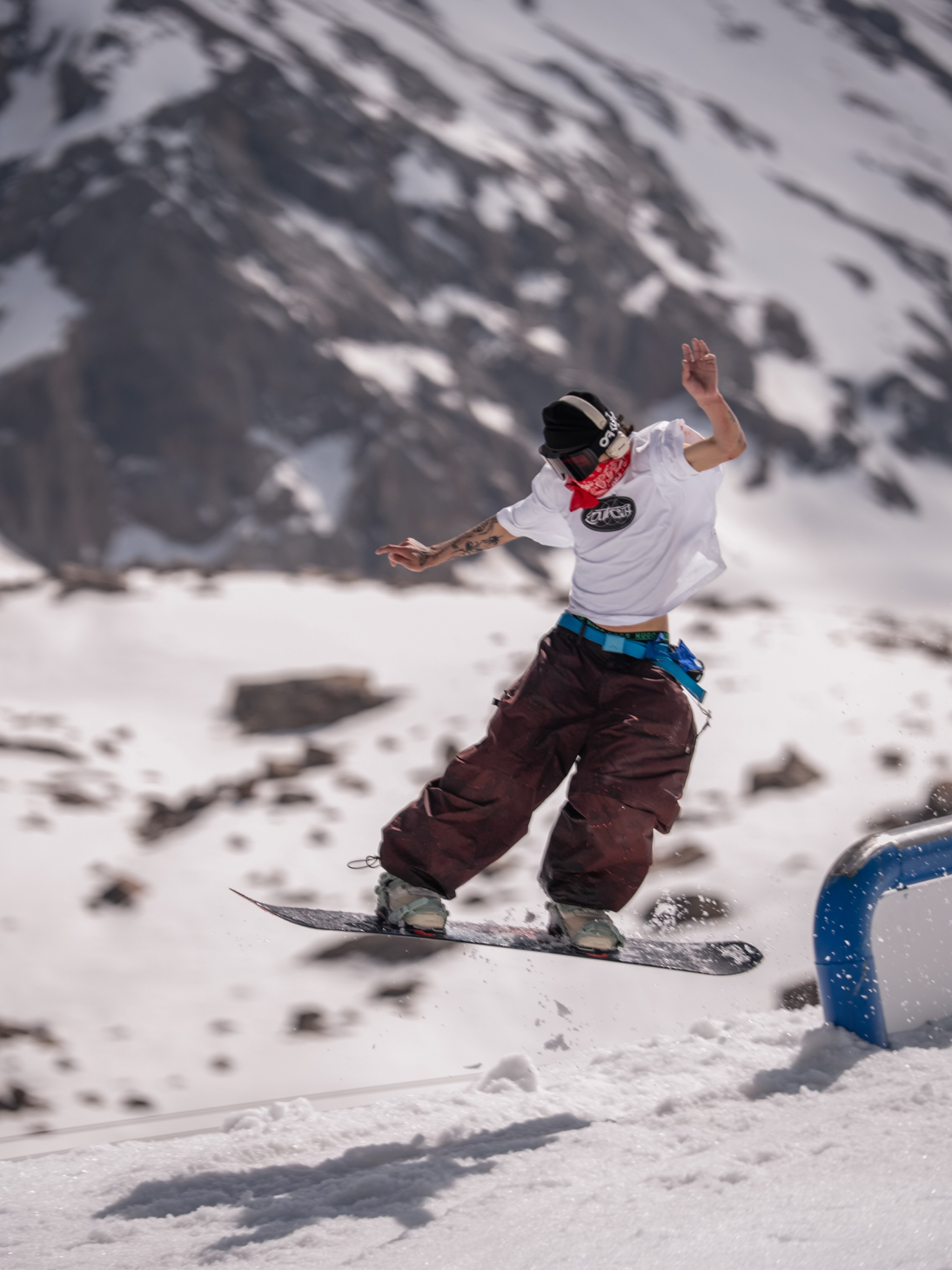 Gorilla IMBA CAMP 2026. Сайт Алматинского НЮ АРТ, будуар и фэшн фотографа Дениса Карпенко