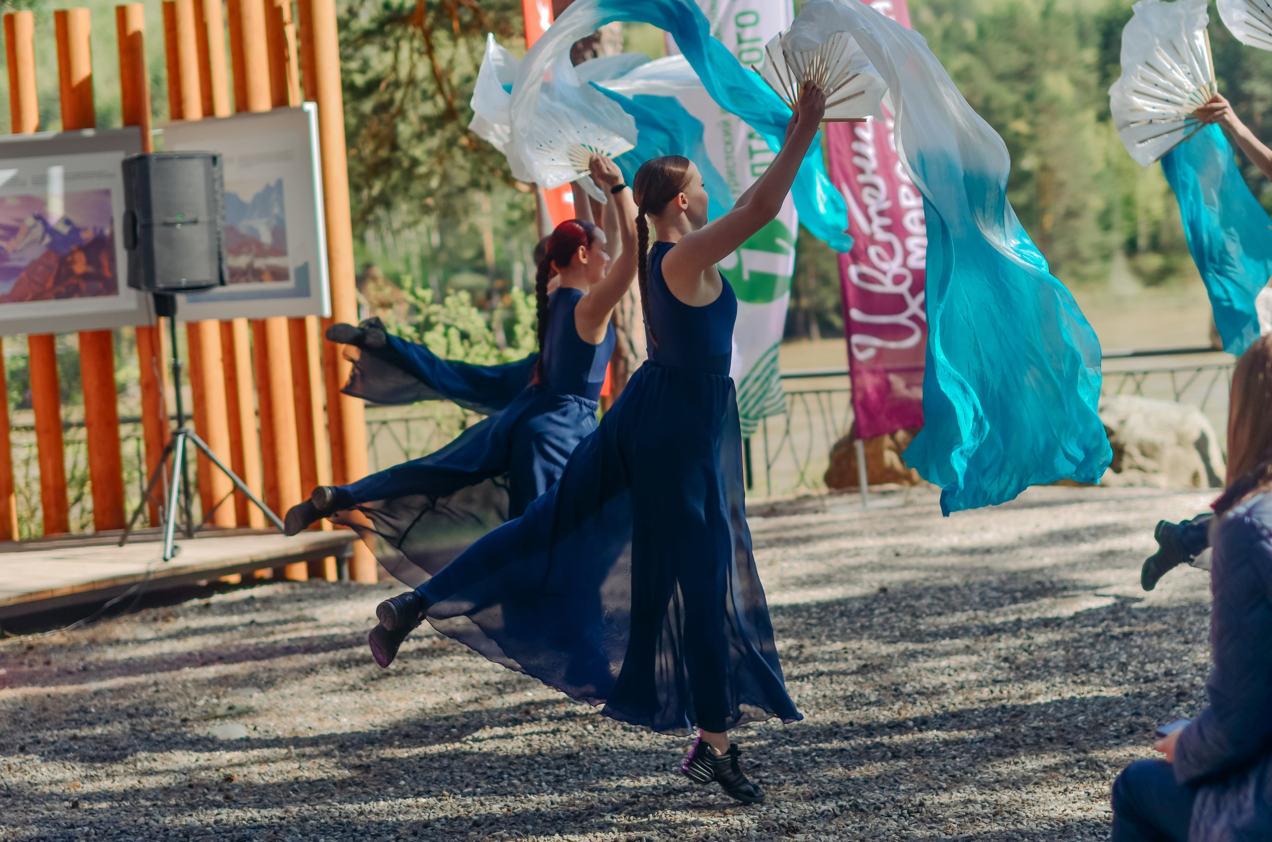 Фестиваль «Цветение Маральника на Алтае 2025». Фоторепортаж. Денисова Аля — фотограф для парных съемок и индивидуальных историй в Барнауле