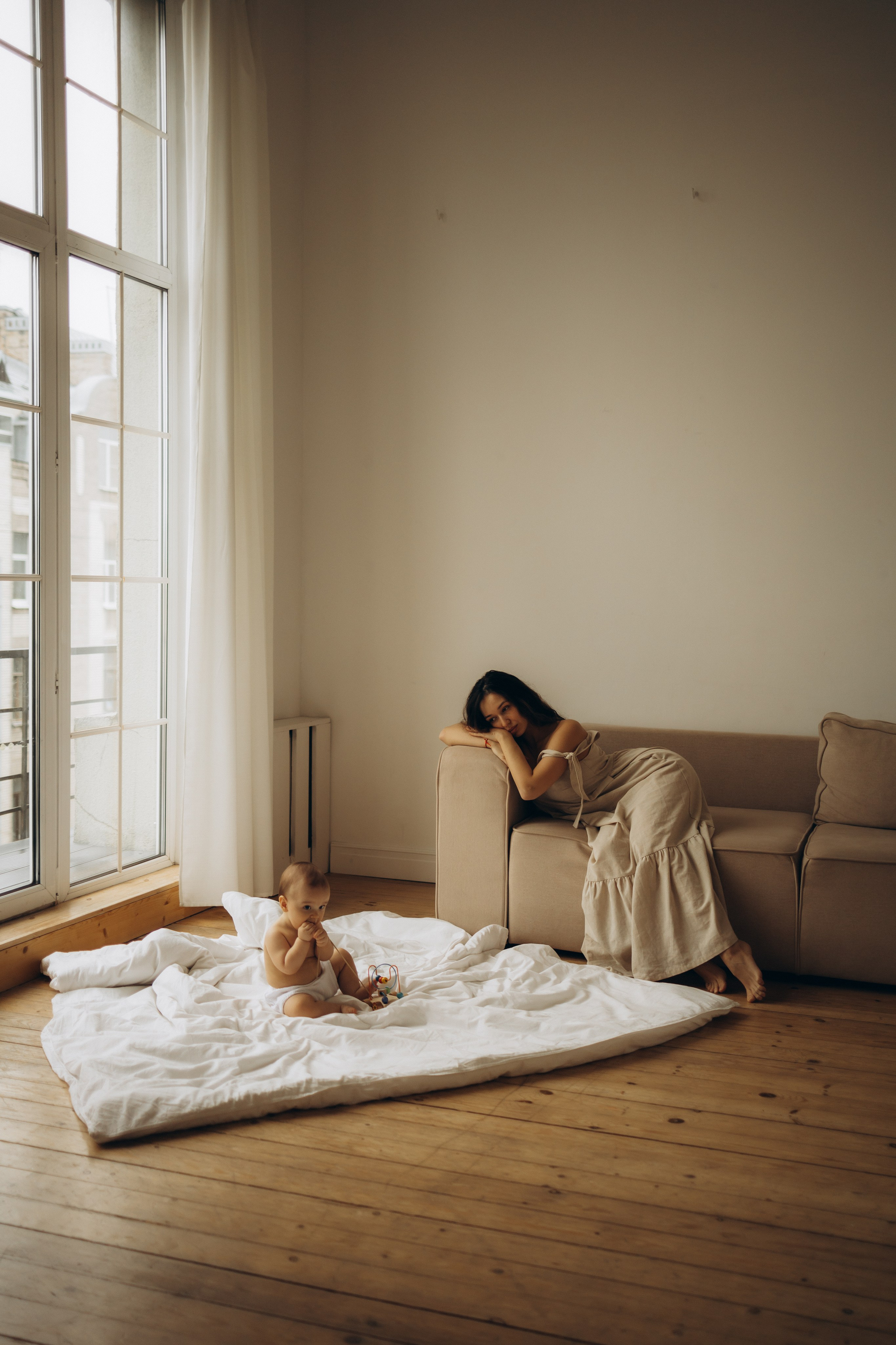 Регина и малыш Дима. Семейный, домашний, ньюборн фотограф Москва Цветкова Елизавета