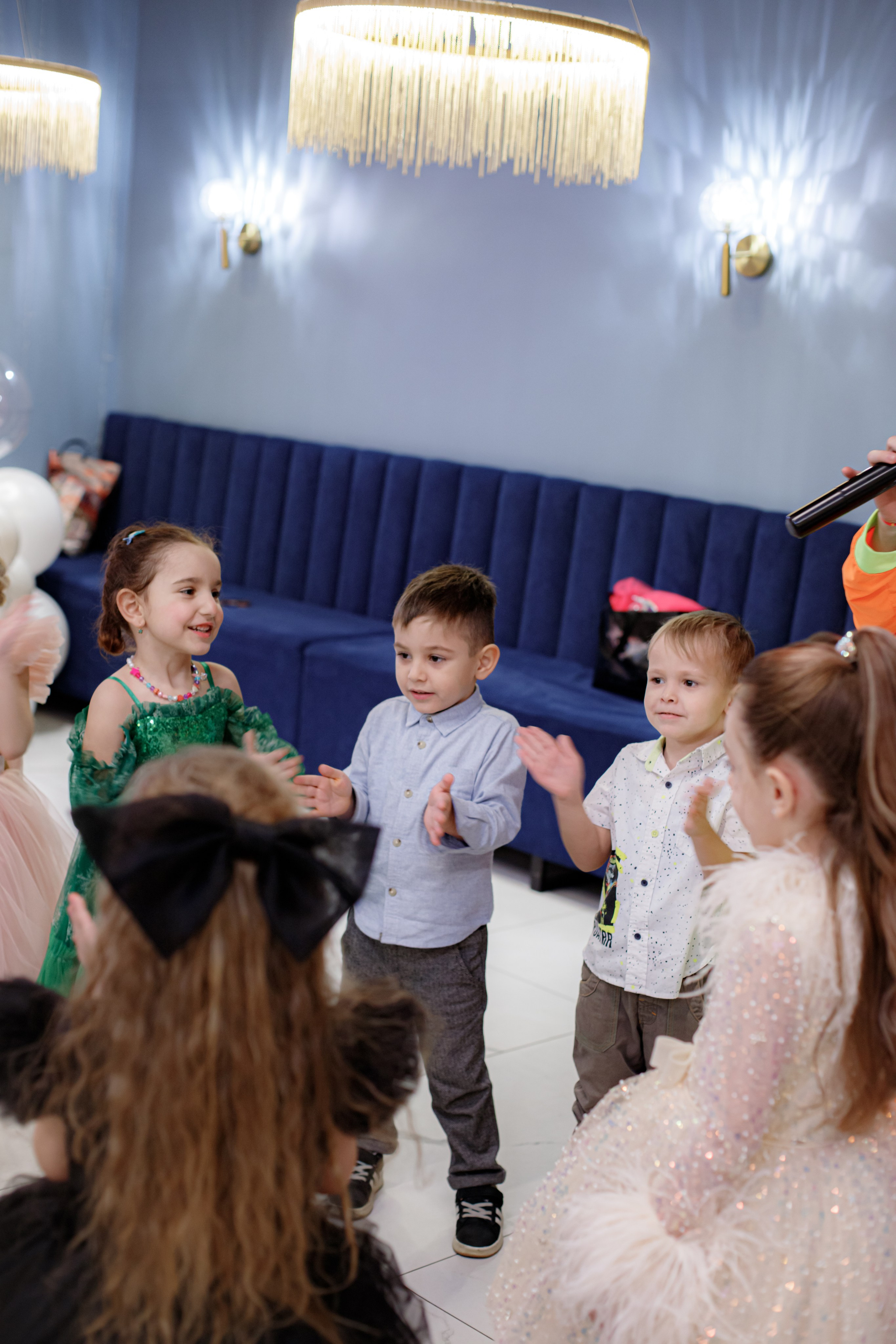 ASIA'S BIRTHDAY PARTY. Photokarish