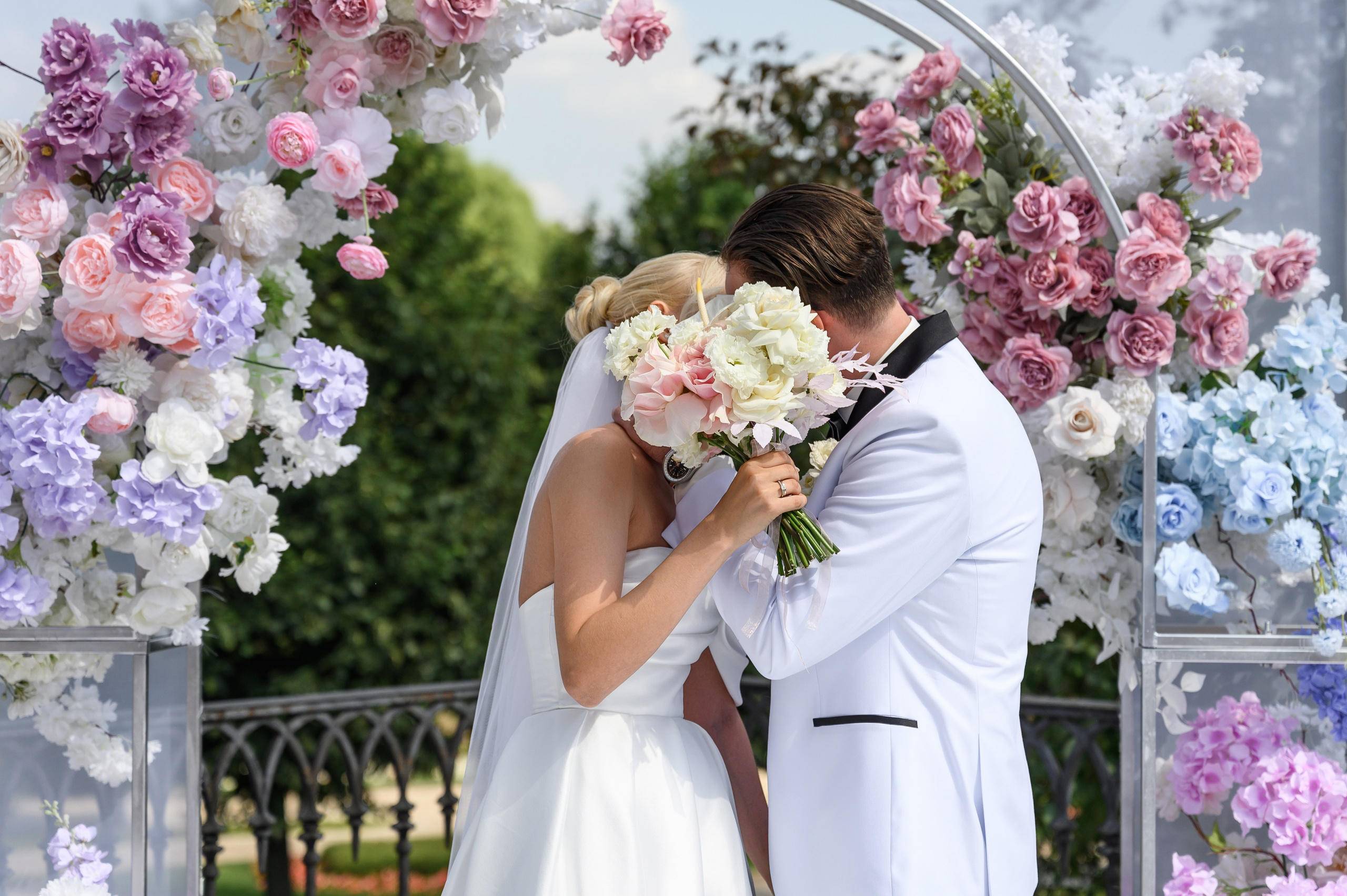 Свадебная фотосессия в Марриотт Империал Плаза. Свадебный фотограф Москва Юрий Кульман