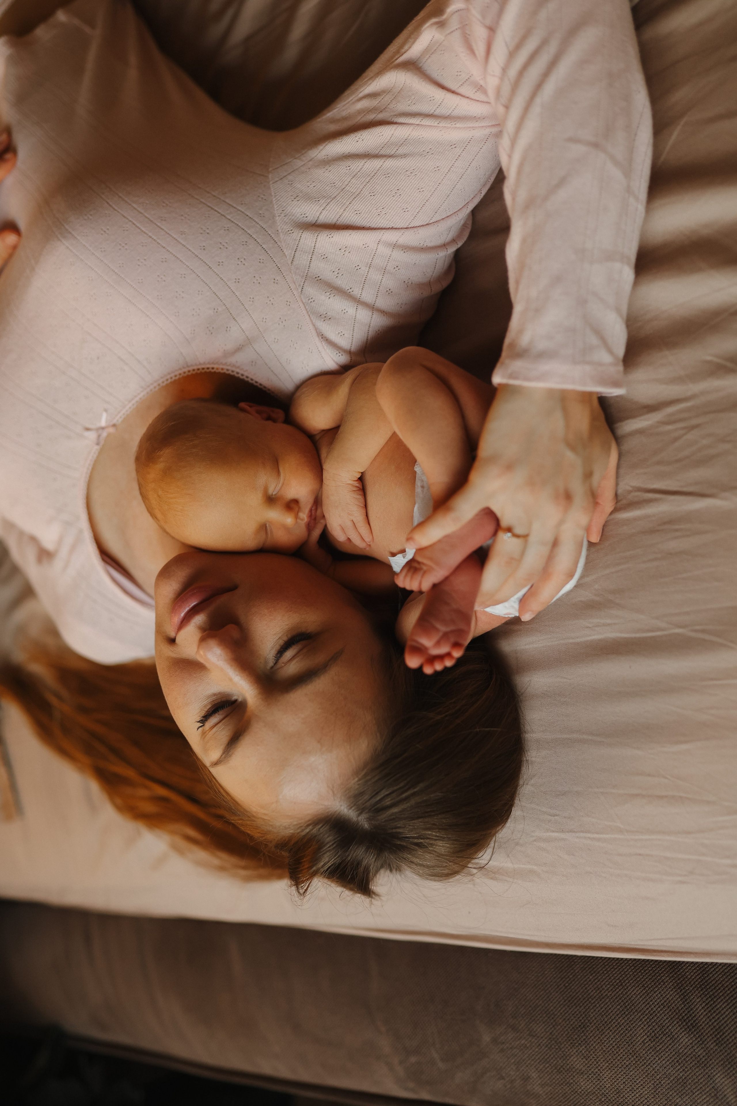 Первые дни дома🤍. Фотограф на роды в Санкт-Петербурге, семейный, нью-борн Алиса Хрекова