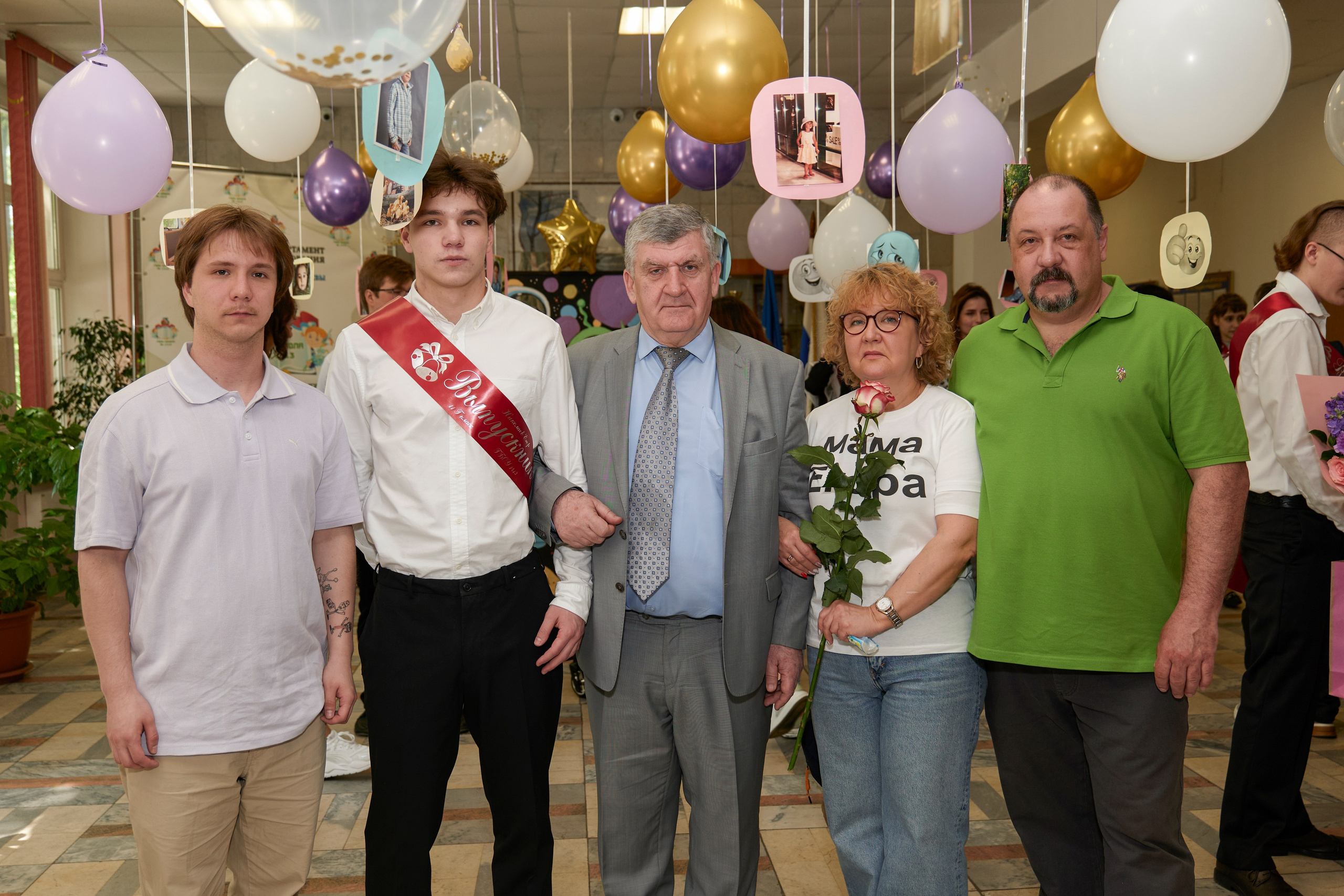 Последний звонок школа 1413. Детский и семейный фотограф г. Москва Оксана Катаджи